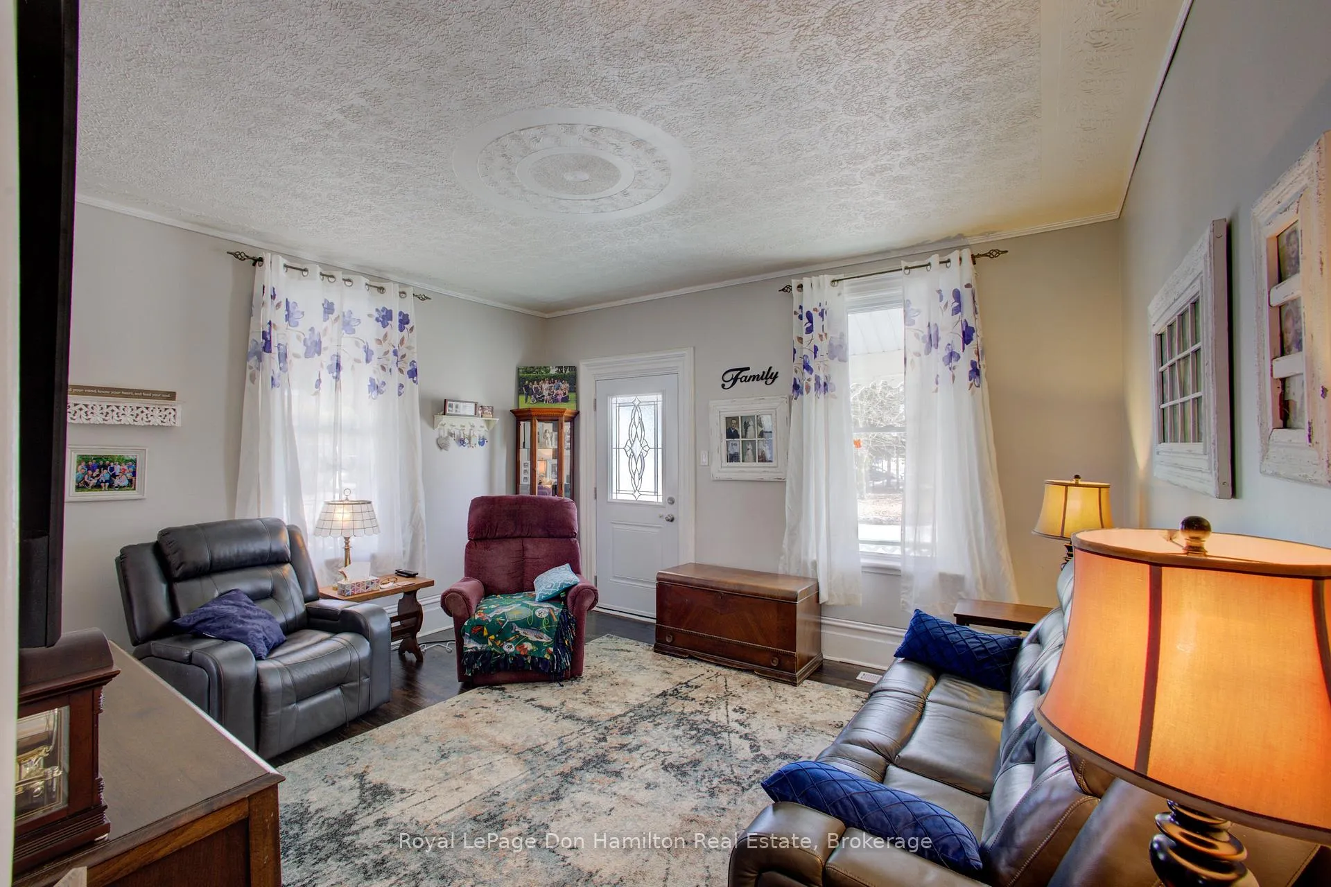 Photo 8 of 122 King Street, North Perth, Elma — HOMEH