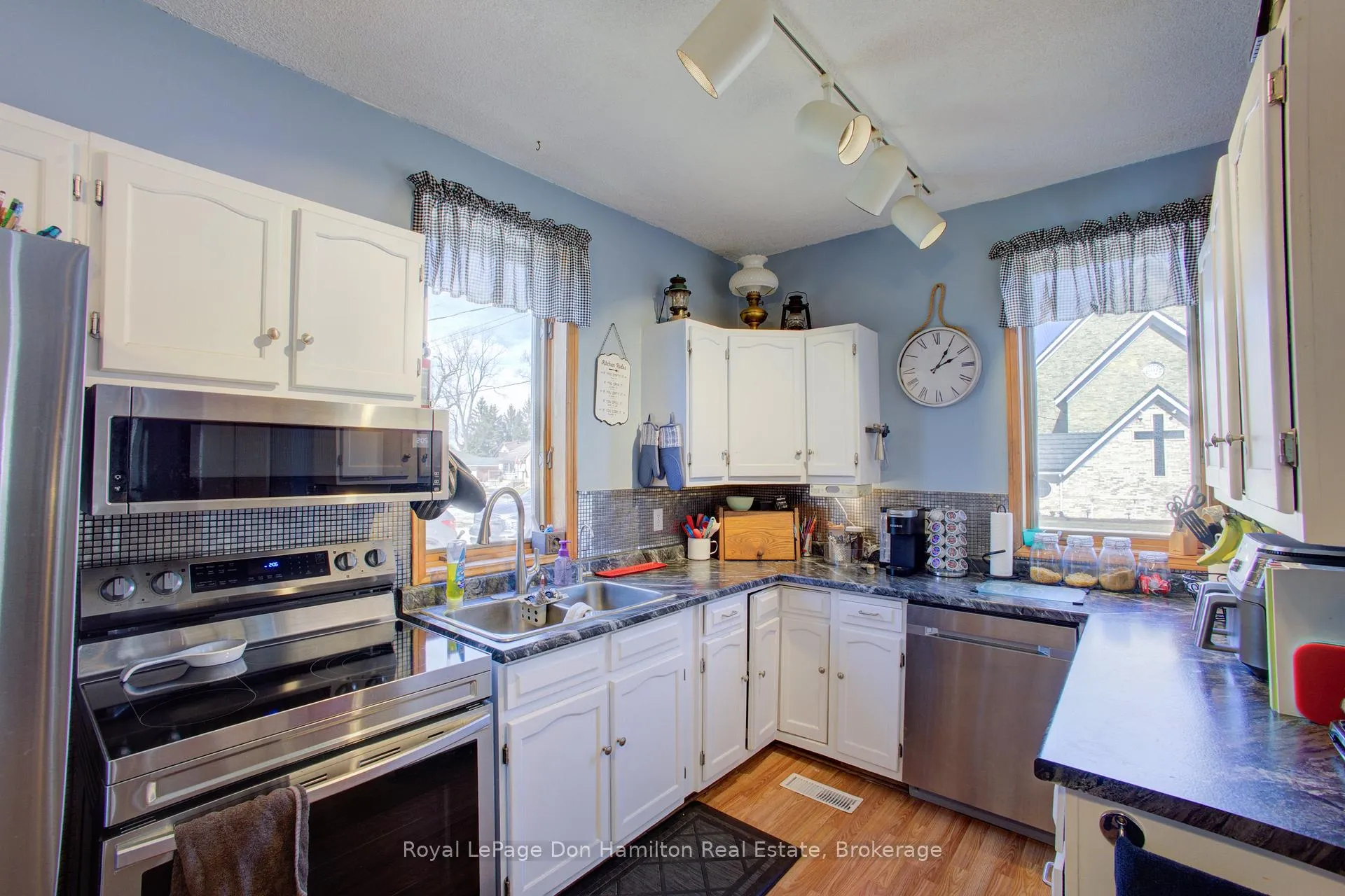 Photo 12 of 122 King Street, North Perth, Elma — HOMEH