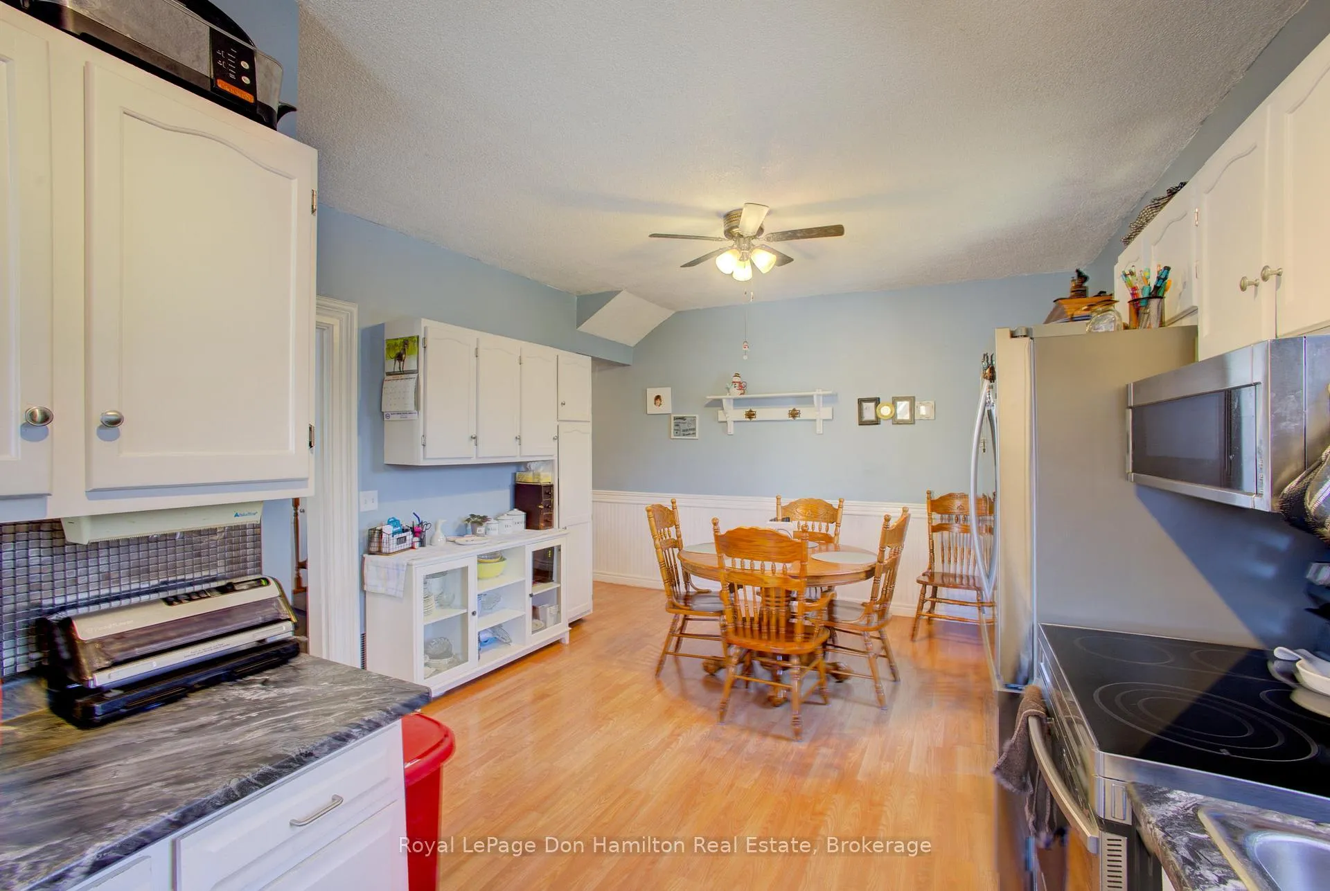 Photo 14 of 122 King Street, North Perth, Elma — HOMEH