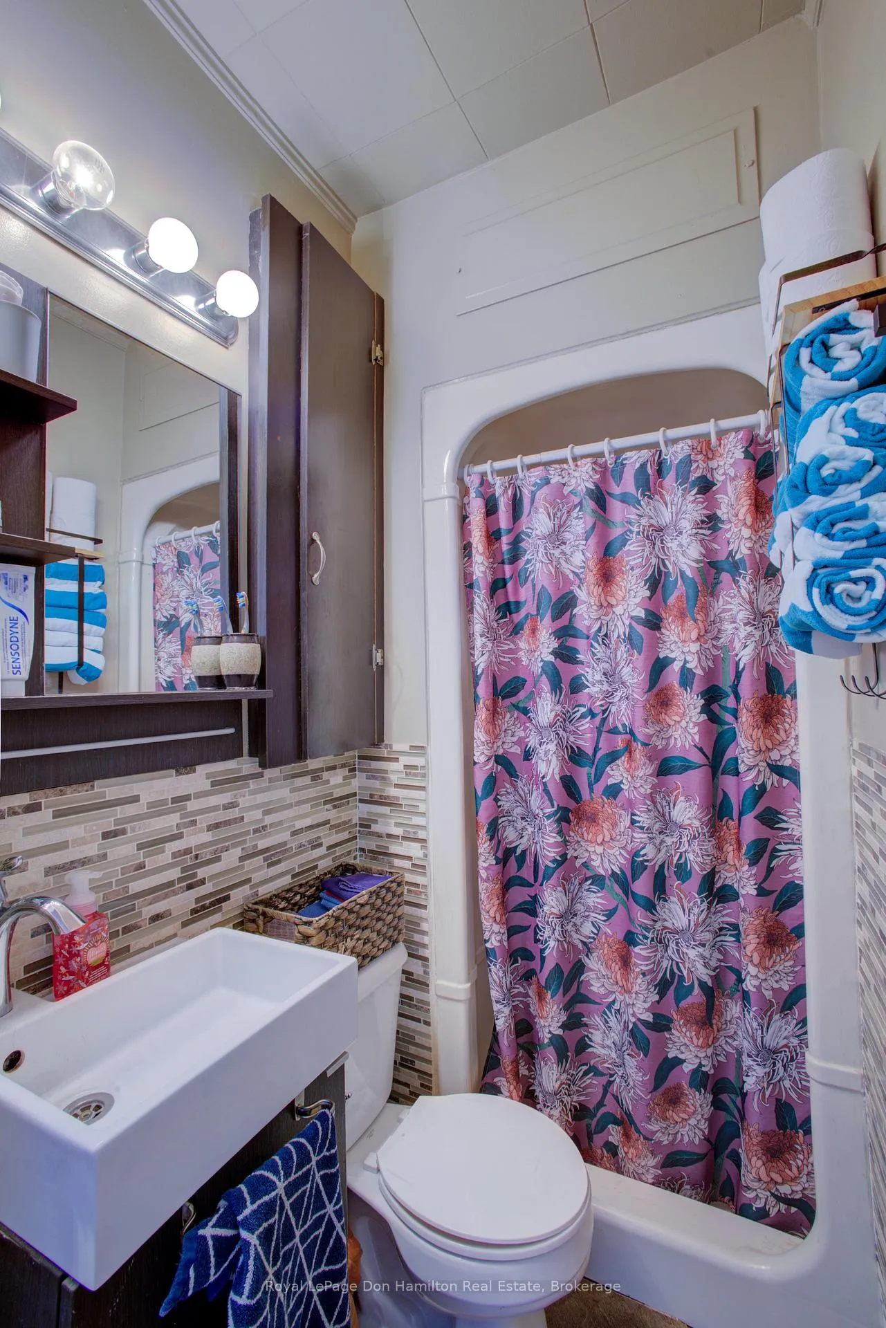 Photo 15 of 122 King Street, North Perth, Elma — HOMEH