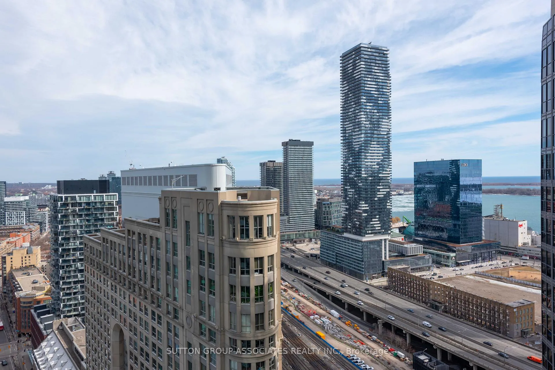 Photo 2 of Unit 3212, 8 The Esplanade Avenue, Toronto, Waterfront Communities — HOMEH