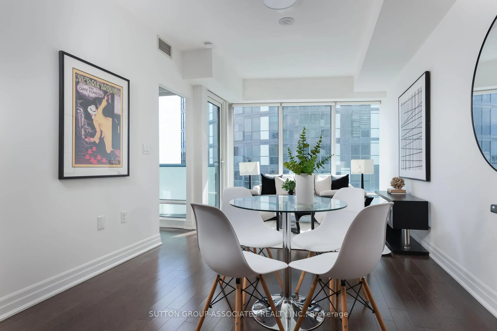 Photo 7 of Unit 3212, 8 The Esplanade Avenue, Toronto, Waterfront Communities — HOMEH