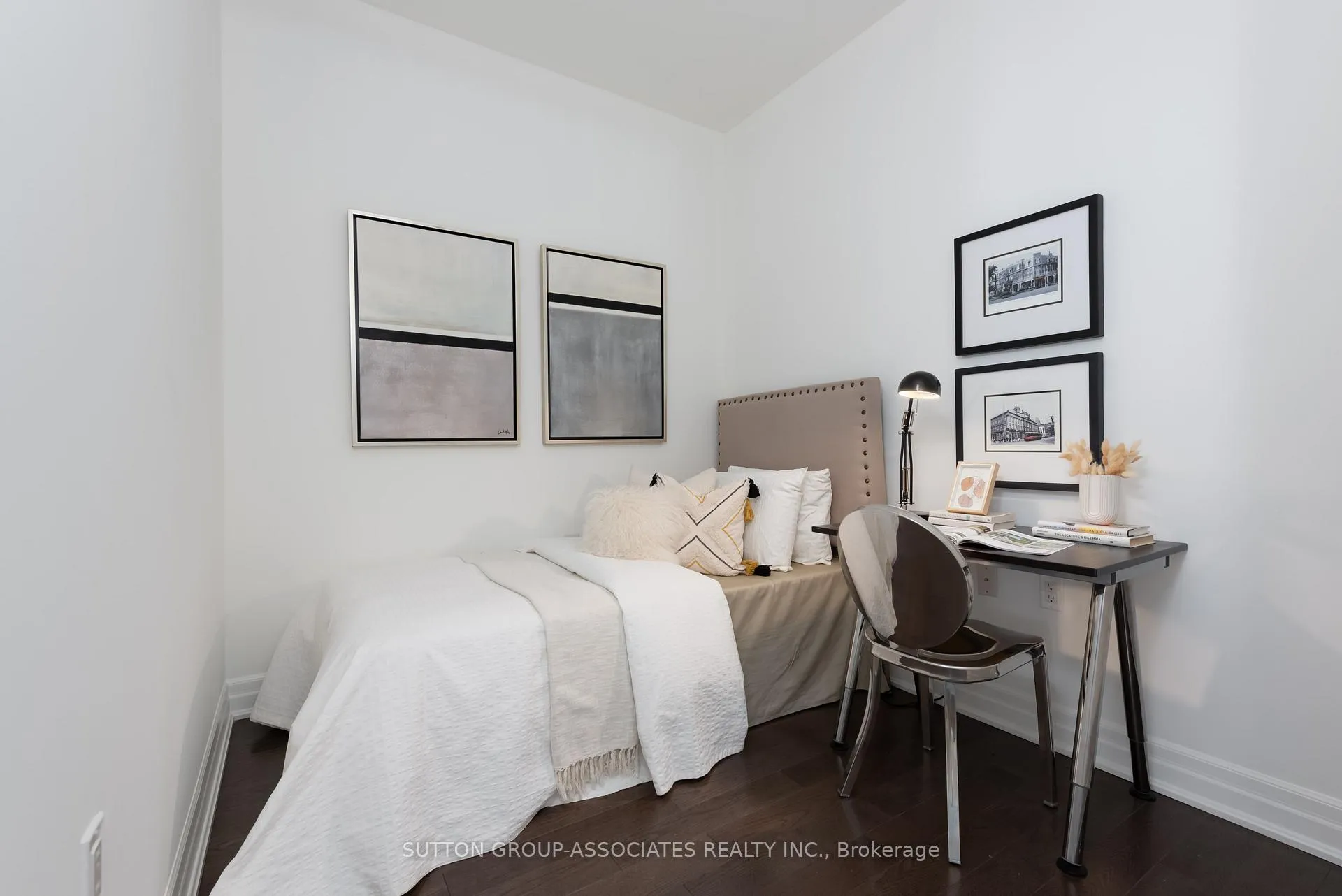 Photo 10 of Unit 3212, 8 The Esplanade Avenue, Toronto, Waterfront Communities — HOMEH