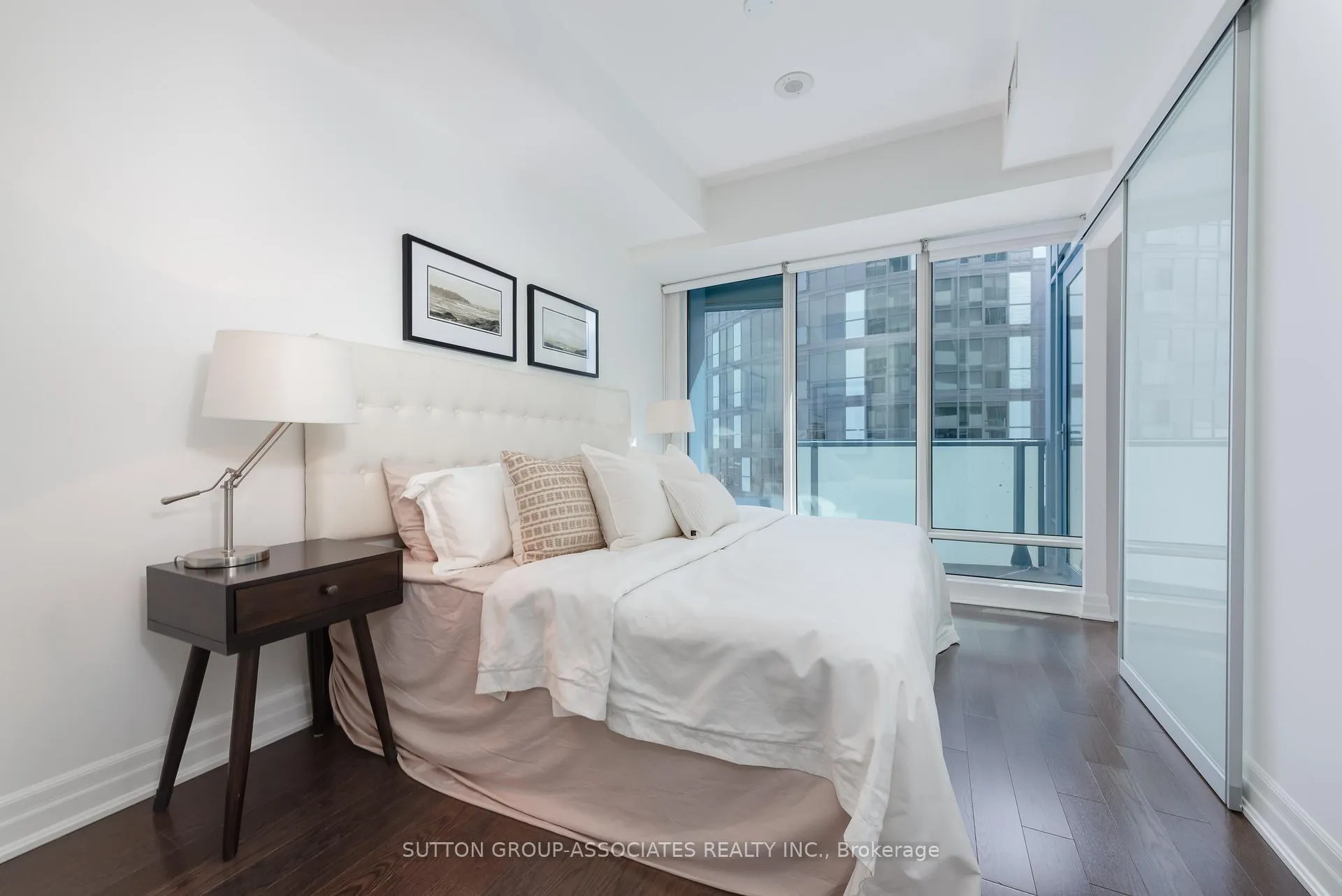 Photo 13 of Unit 3212, 8 The Esplanade Avenue, Toronto, Waterfront Communities — HOMEH