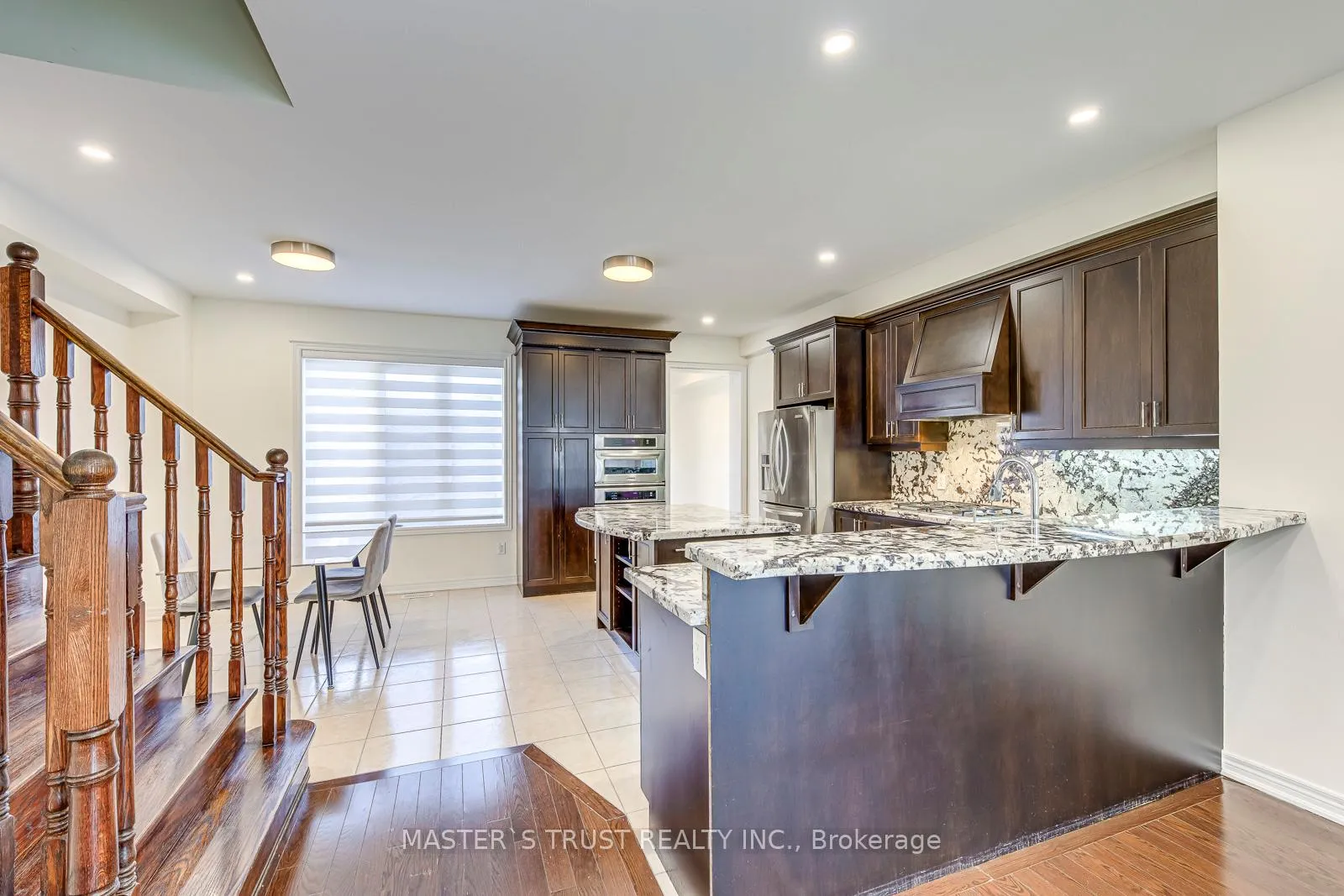 Photo 10 of 3075 Neyagawa Boulevard, Oakville, Glenorchy — HOMEH