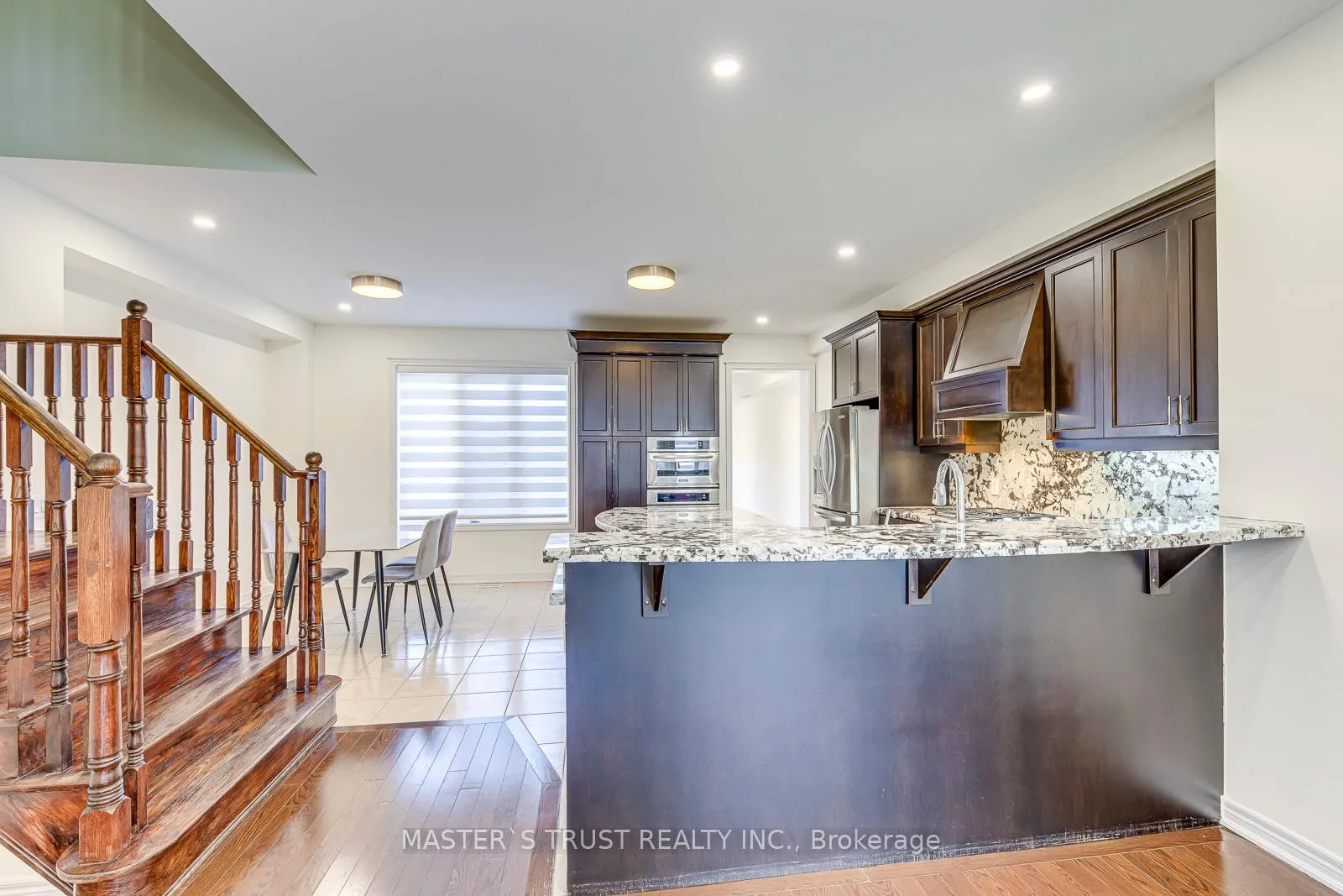 Photo 11 of 3075 Neyagawa Boulevard, Oakville, Glenorchy — HOMEH