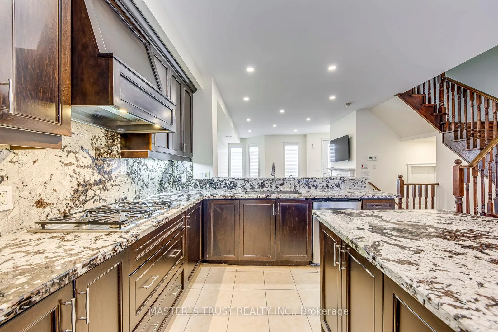 Photo 15 of 3075 Neyagawa Boulevard, Oakville, Glenorchy — HOMEH