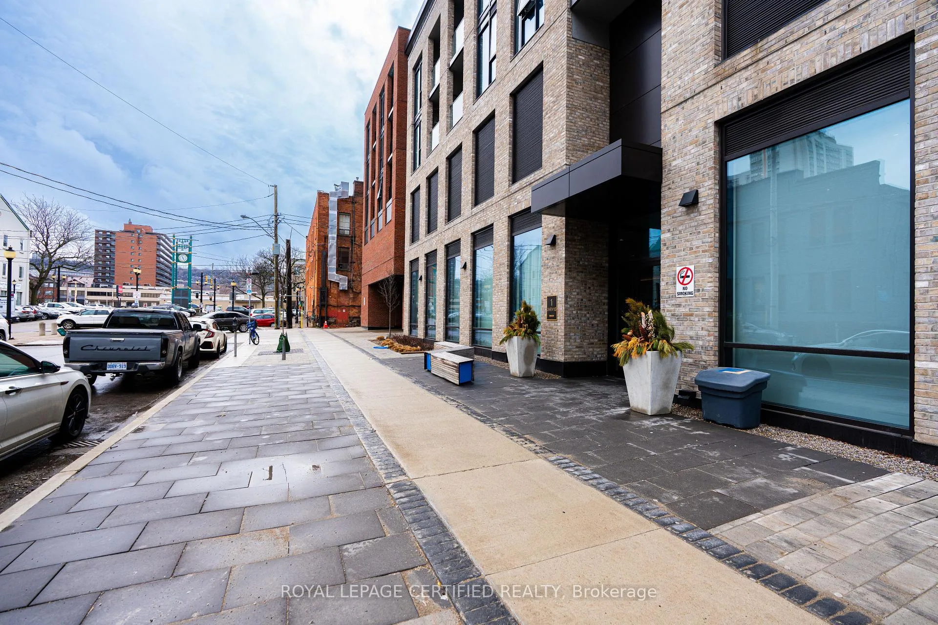 Photo 3 of Unit 1314, 1 Jarvis Street, Hamilton, Beasley — HOMEH