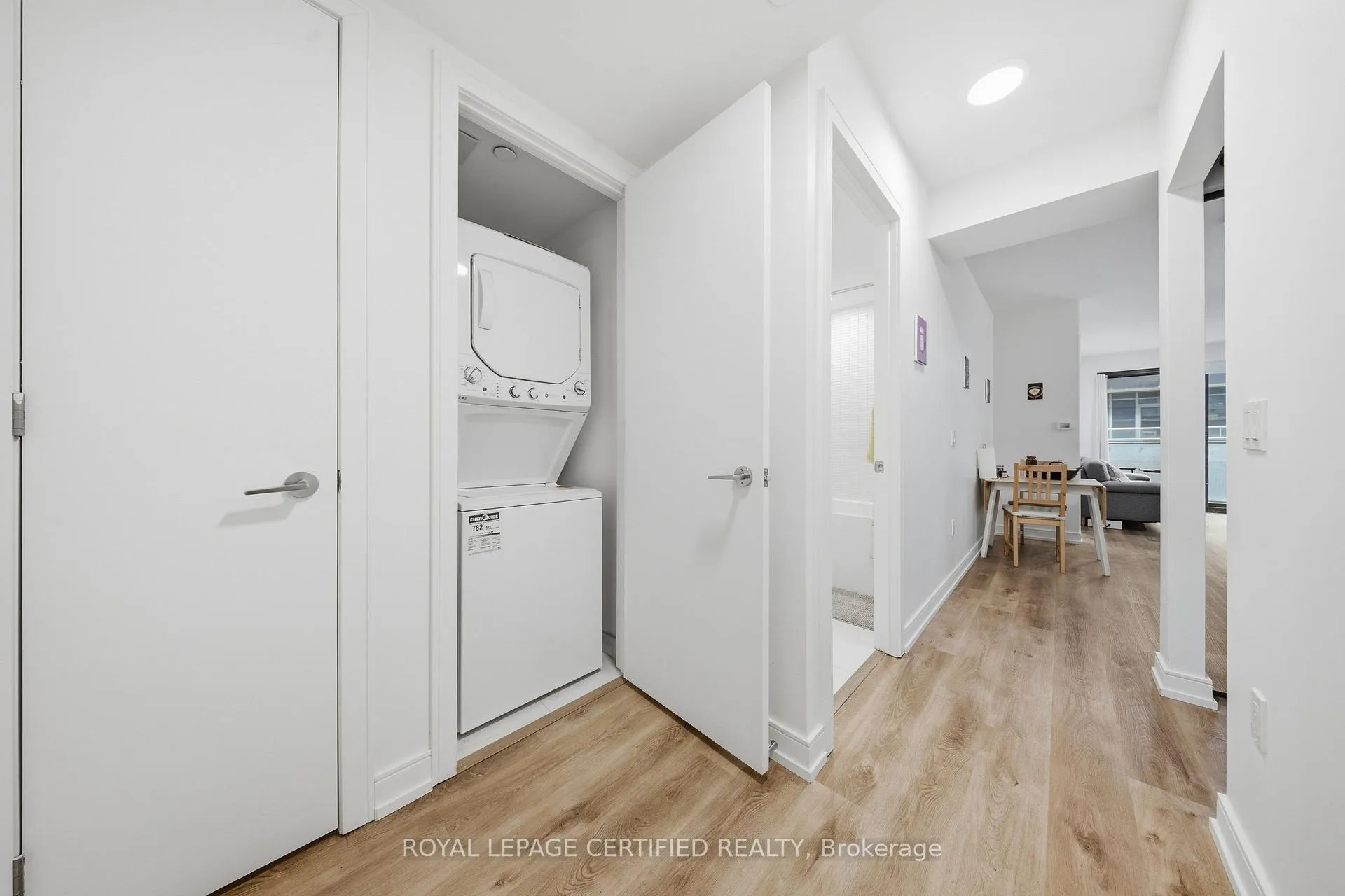 Photo 8 of Unit 1314, 1 Jarvis Street, Hamilton, Beasley — HOMEH