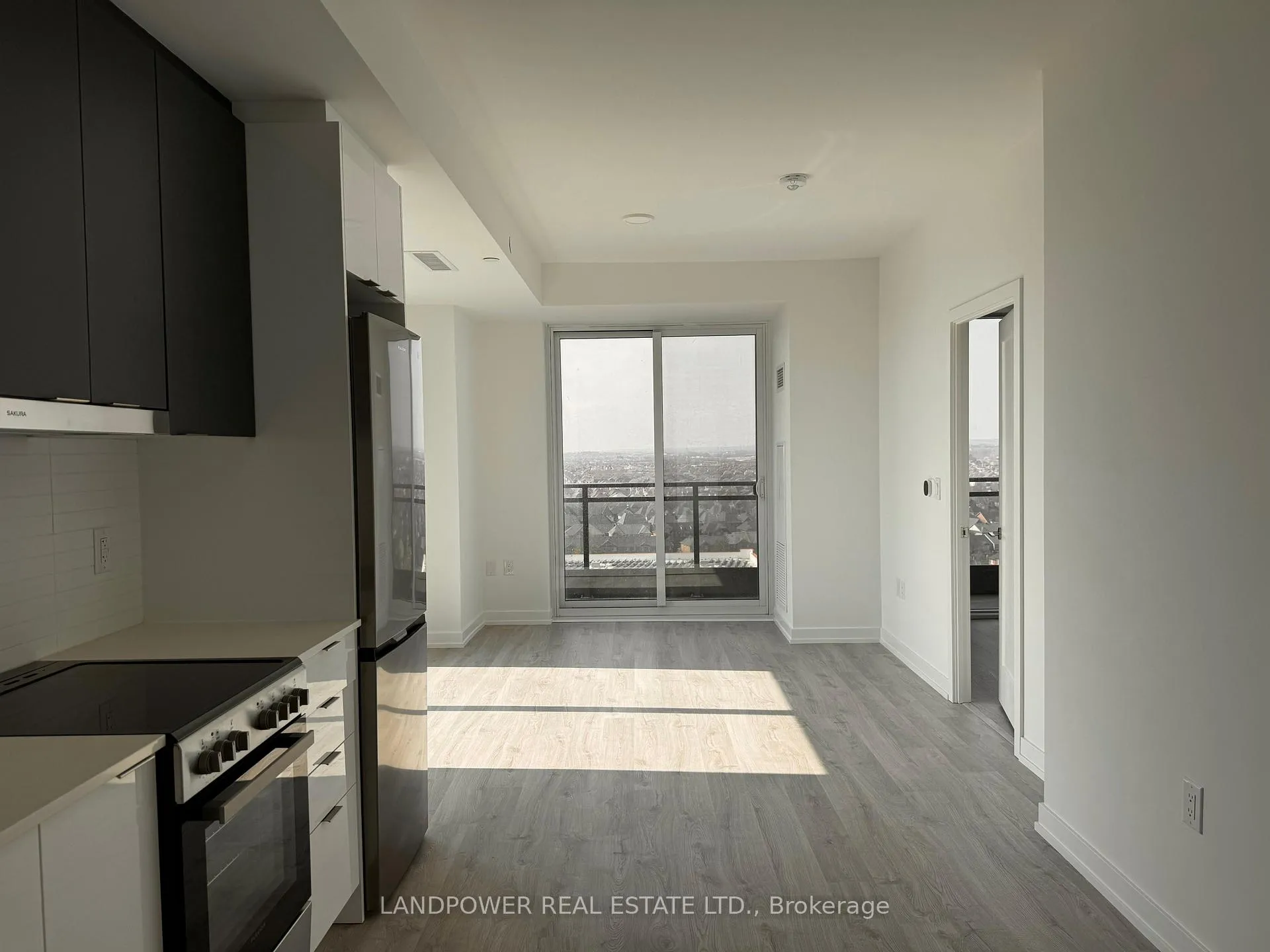 Photo 4 of Unit 1703, 9763 Markham Road, Markham, Greensborough — HOMEH