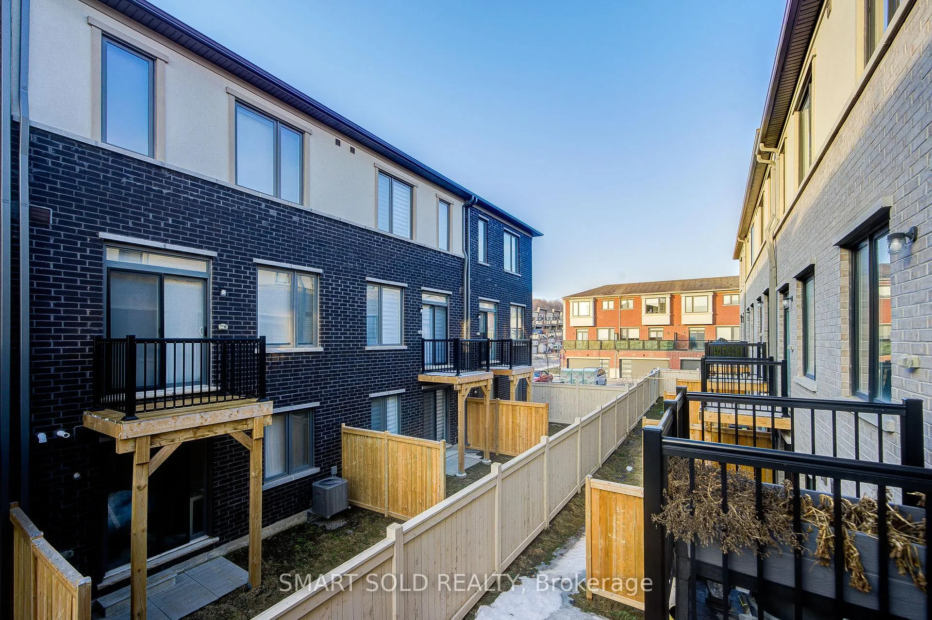 Photo 22 of 25 Origin Way, Vaughan, Patterson — HOMEH