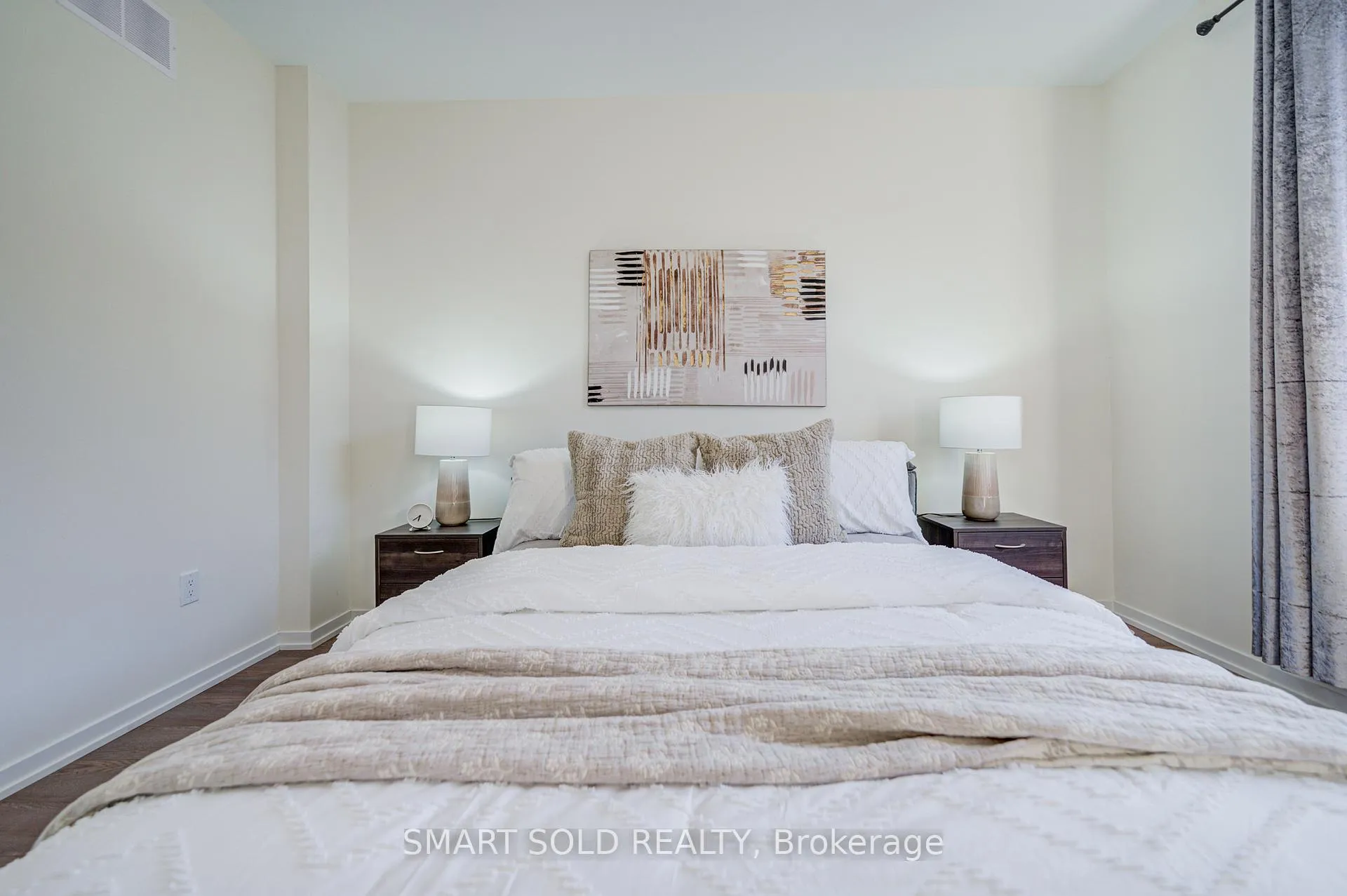 Photo 25 of 25 Origin Way, Vaughan, Patterson — HOMEH