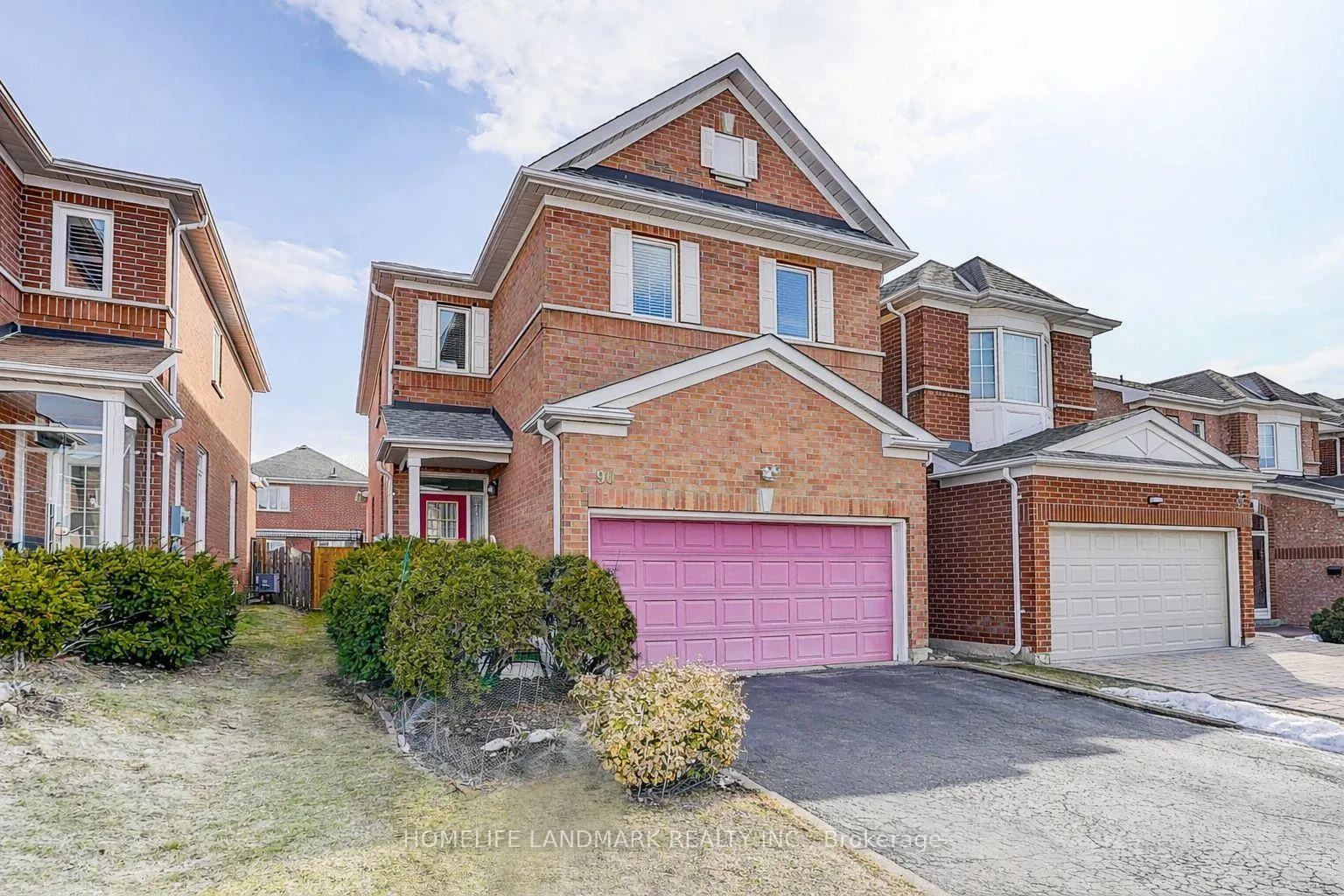 Photo 2 of 90 Snowdon Circle, Markham, Markville — HOMEH