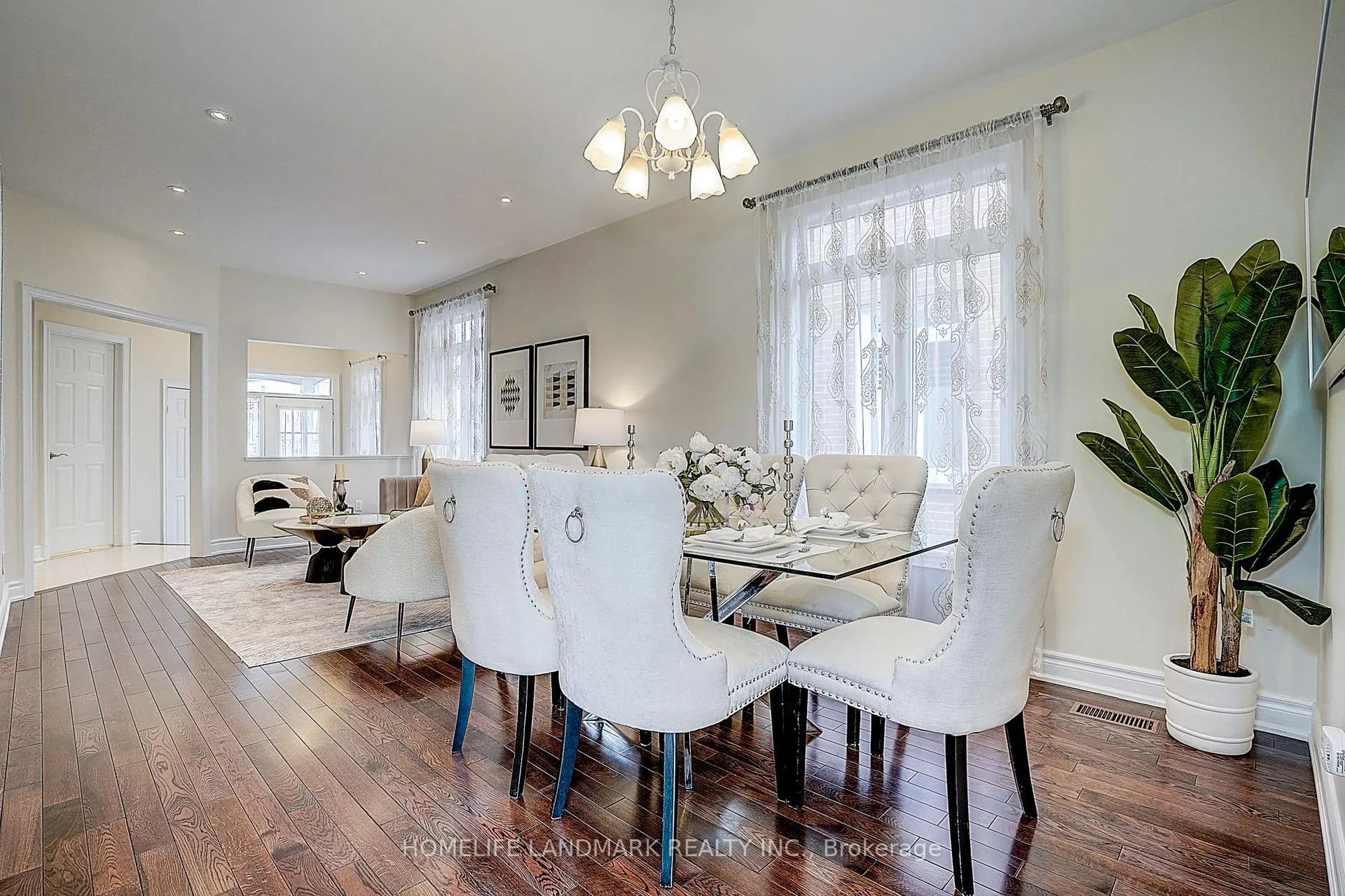Photo 9 of 90 Snowdon Circle, Markham, Markville — HOMEH