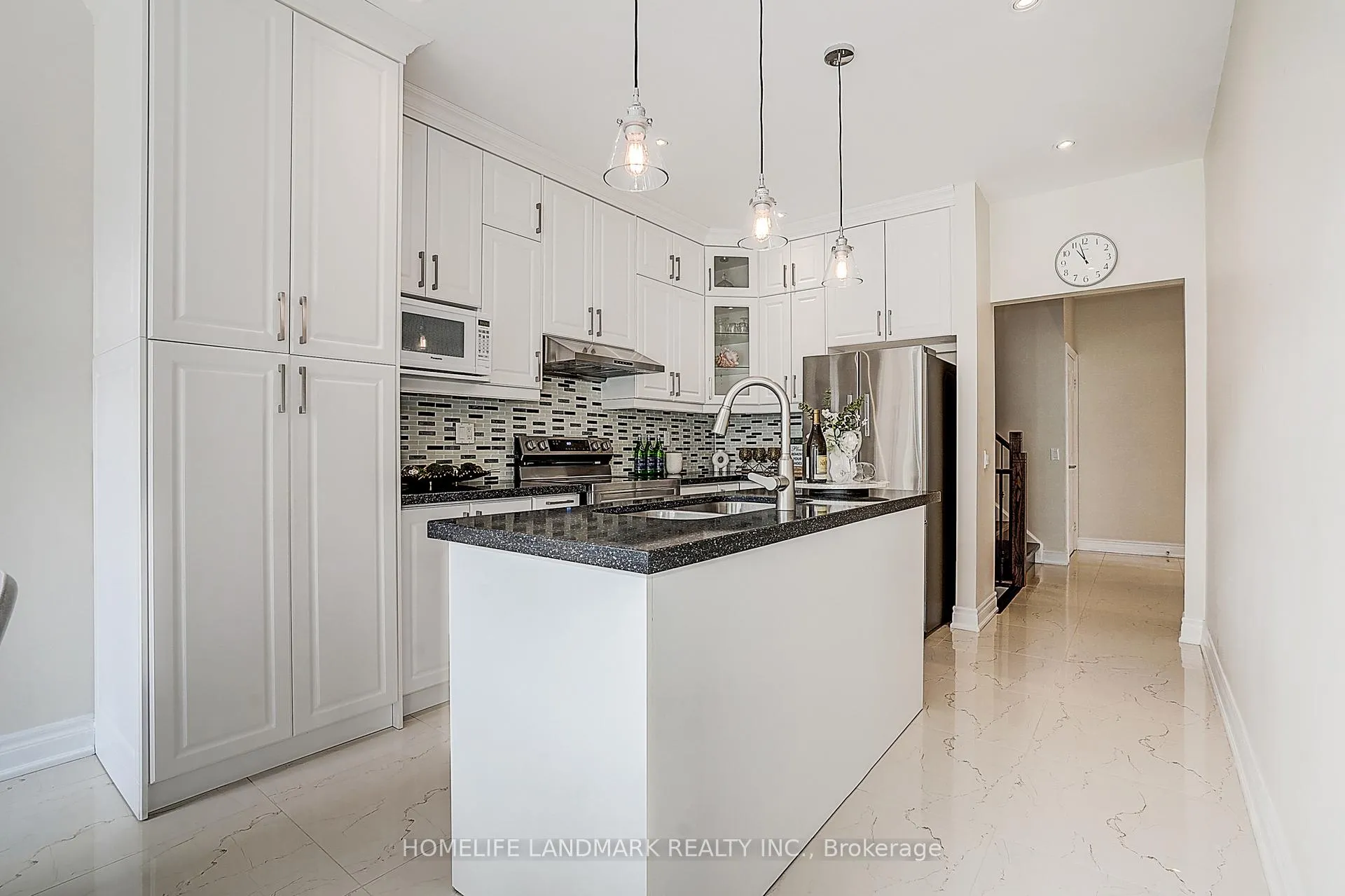 Photo 17 of 90 Snowdon Circle, Markham, Markville — HOMEH