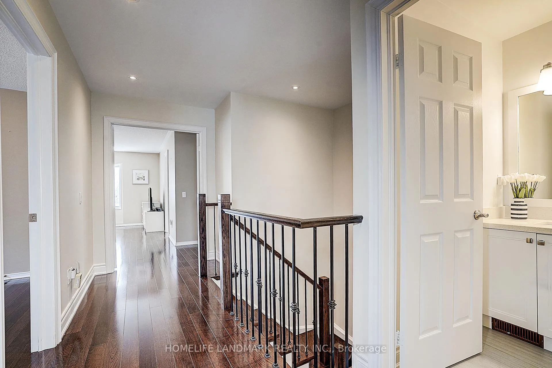 Photo 23 of 90 Snowdon Circle, Markham, Markville — HOMEH