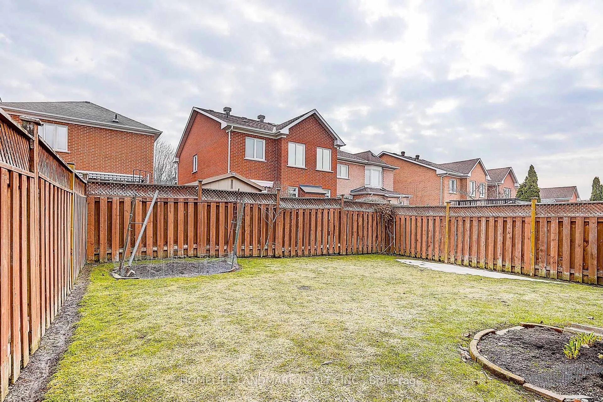 Photo 44 of 90 Snowdon Circle, Markham, Markville — HOMEH