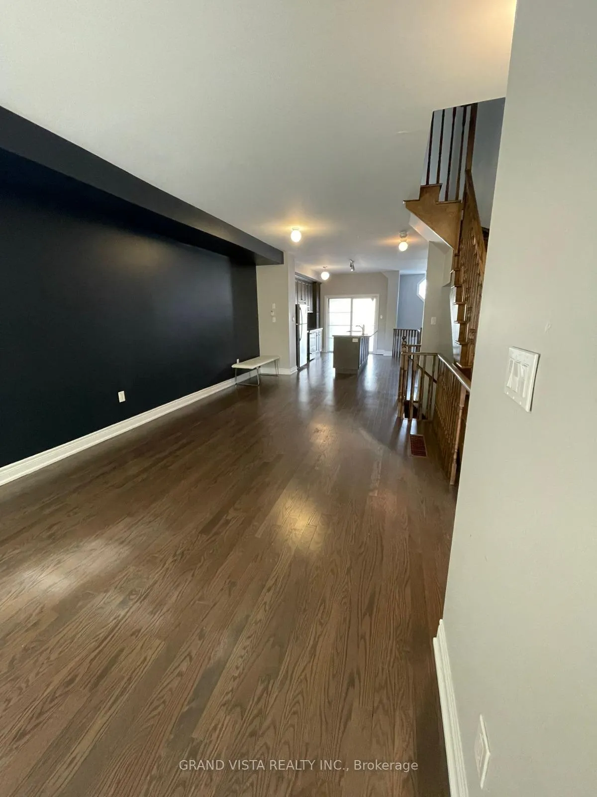 Photo 6 of 29 Dryden Way, Etobicoke, Willowridge-Martingrove-Richview — HOMEH
