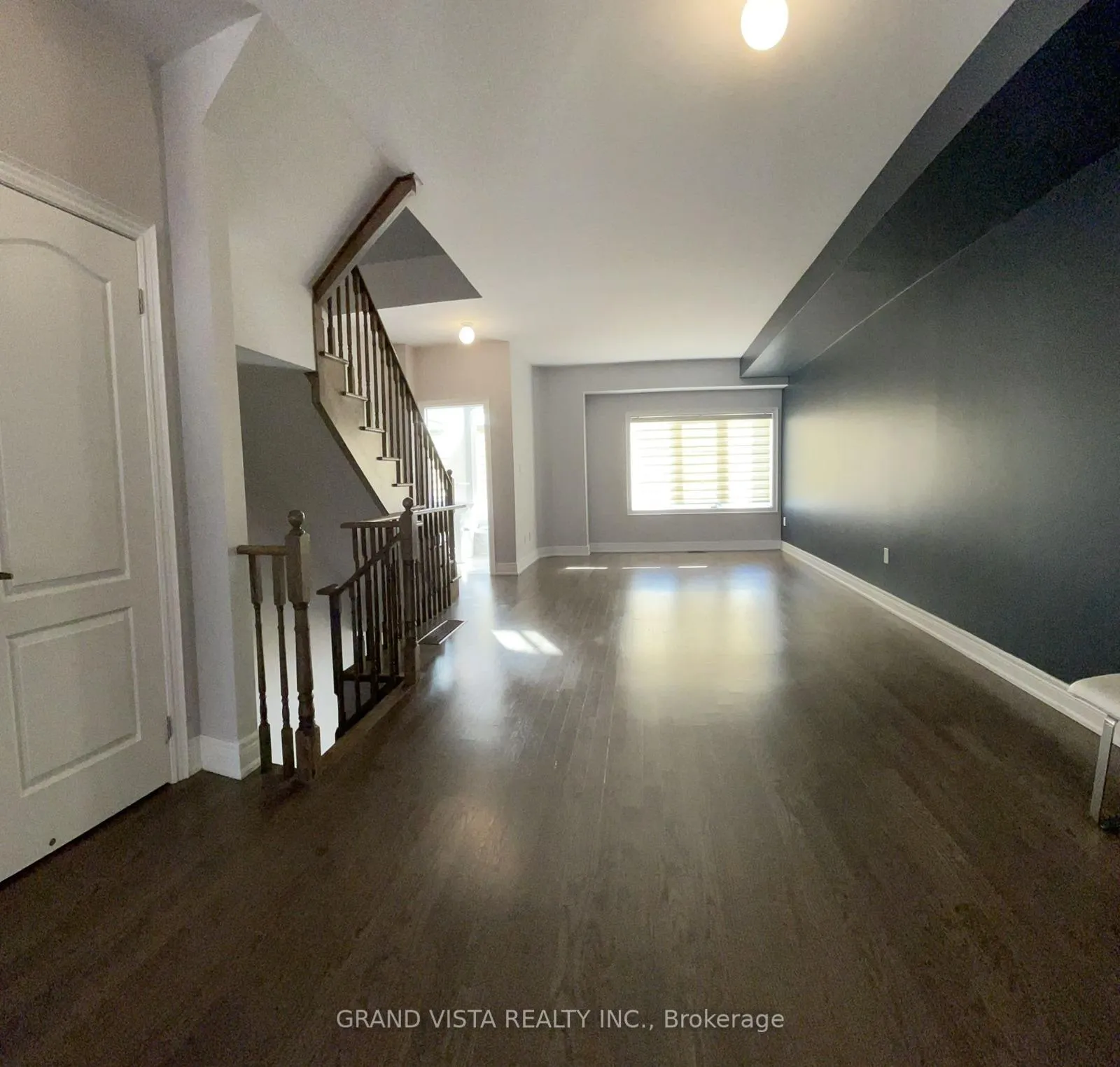 Photo 7 of 29 Dryden Way, Etobicoke, Willowridge-Martingrove-Richview — HOMEH