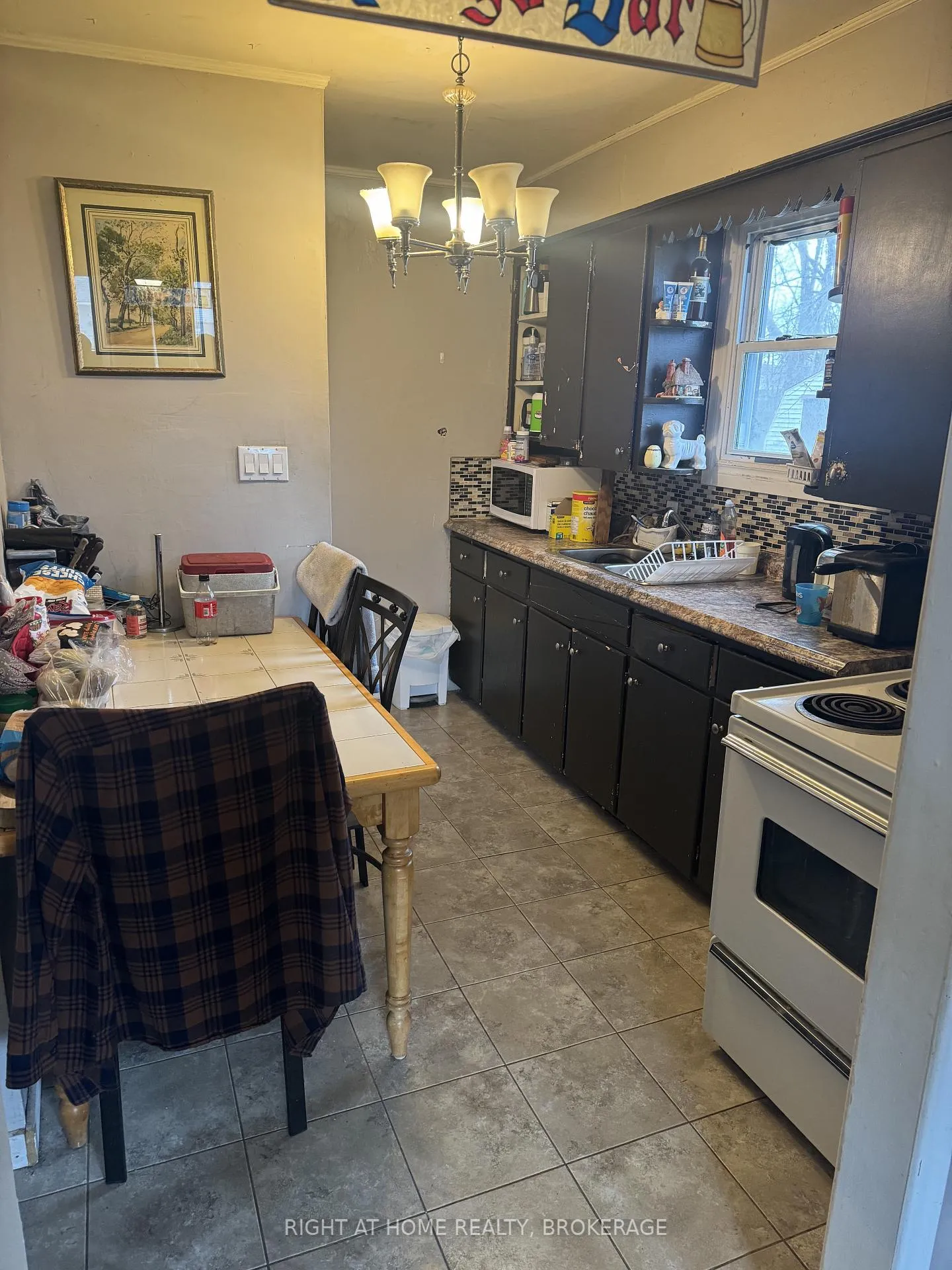Photo 4 of 6360 Mcleod Road, Niagara Falls, Oldfield — HOMEH