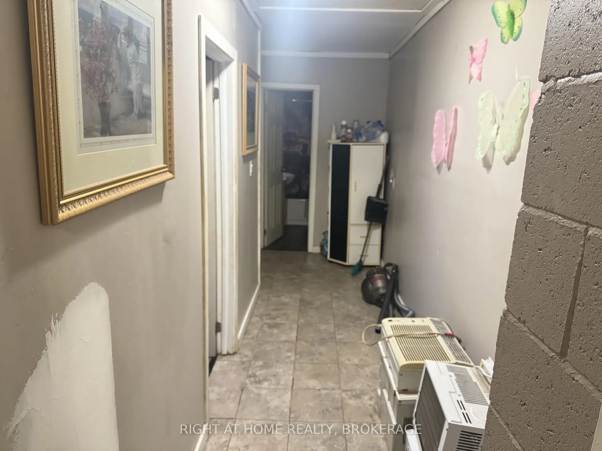 Photo 7 of 6360 Mcleod Road, Niagara Falls, Oldfield — HOMEH