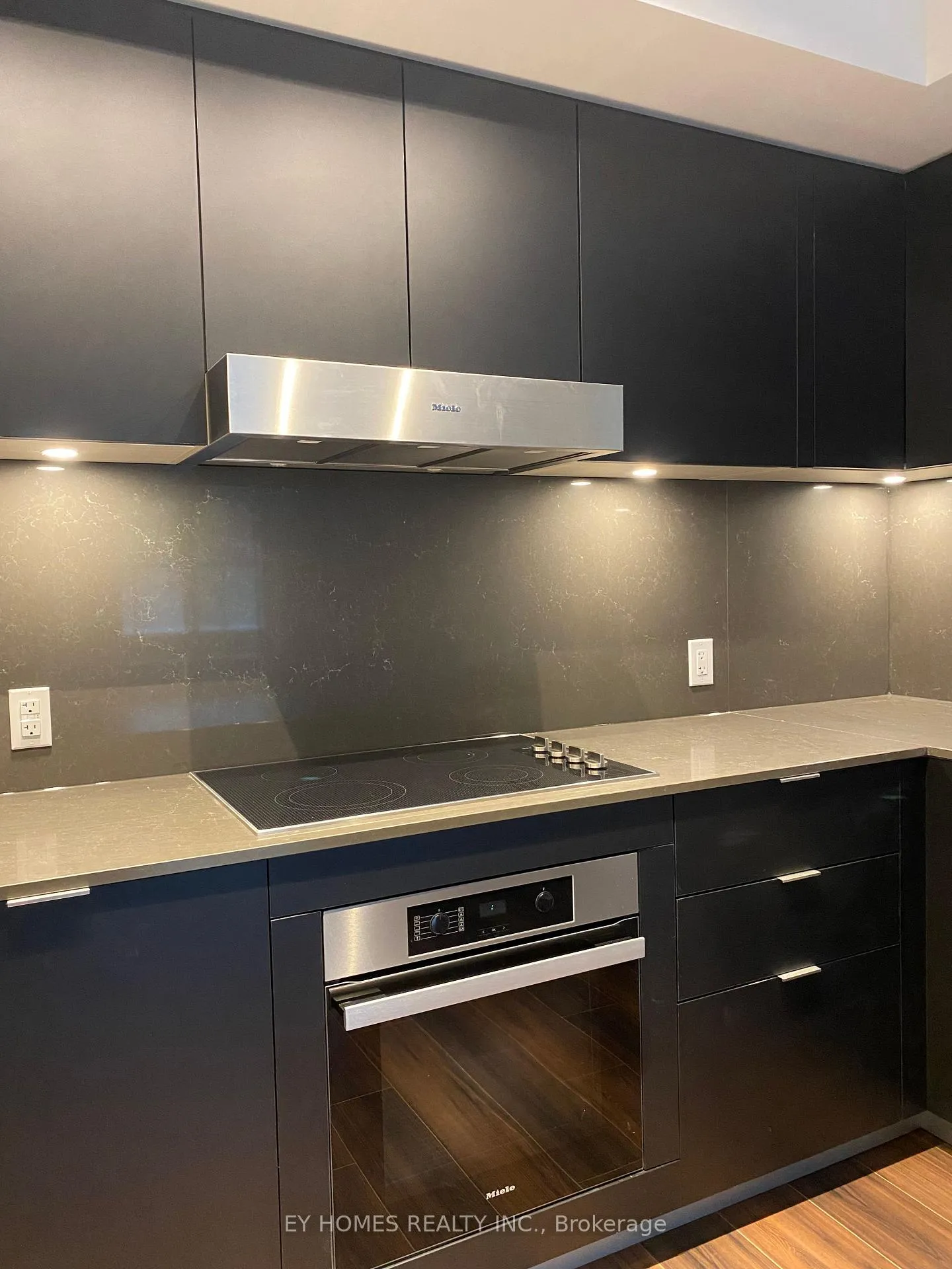 Photo 6 of 9 Clegg Road, Markham, Unionville — HOMEH