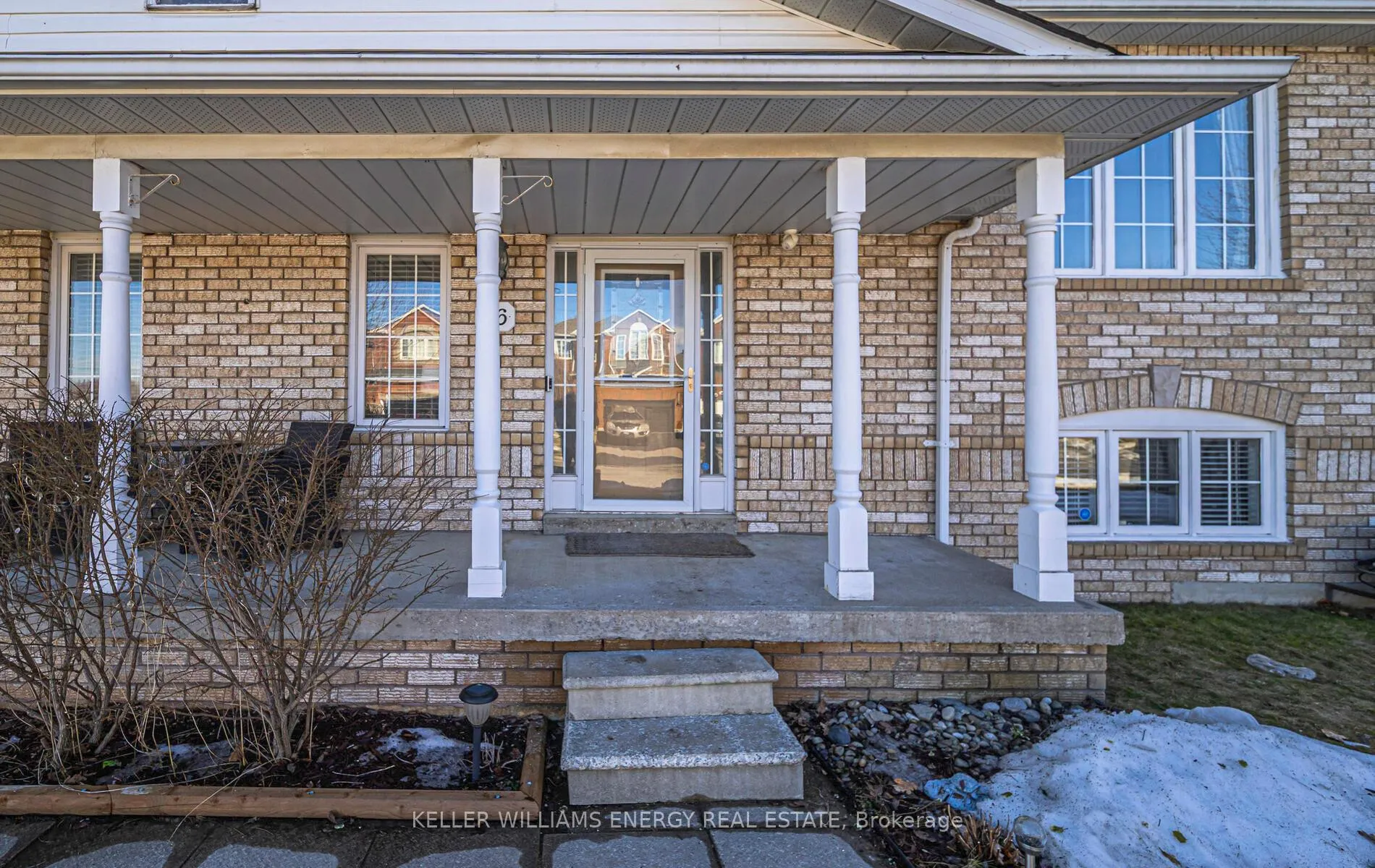 Photo 4 of 66 Booth Crescent, Ajax, Central — HOMEH
