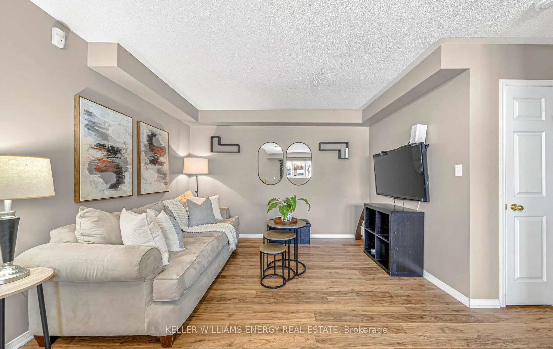 Photo 8 of 66 Booth Crescent, Ajax, Central — HOMEH