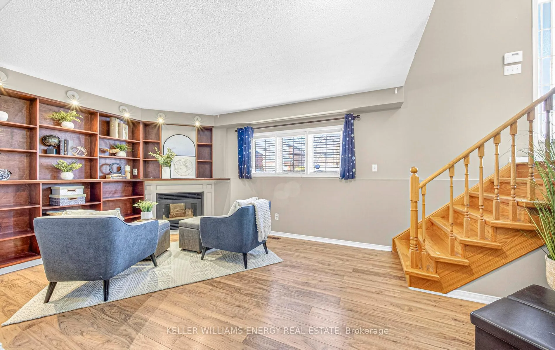 Photo 11 of 66 Booth Crescent, Ajax, Central — HOMEH