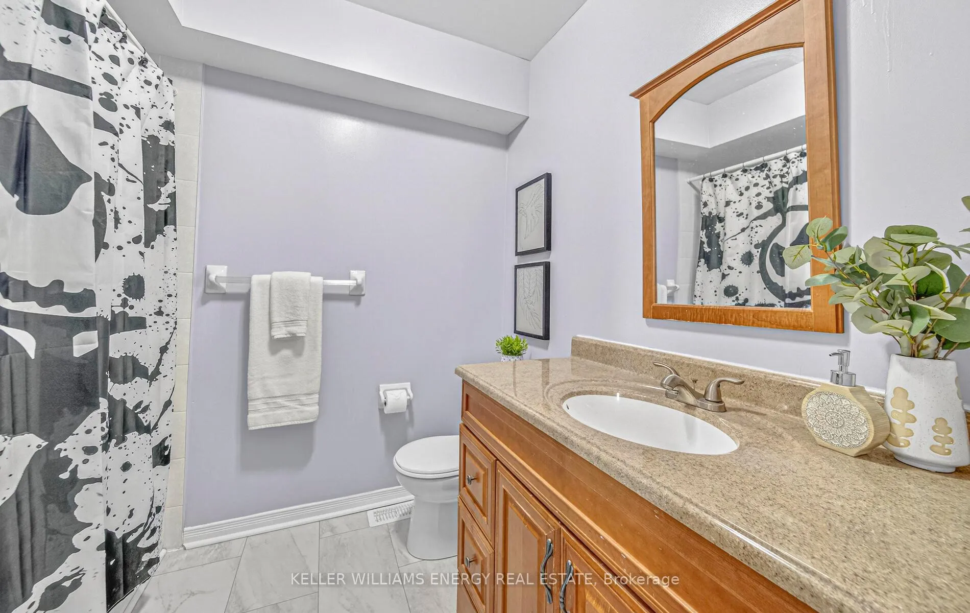 Photo 12 of 66 Booth Crescent, Ajax, Central — HOMEH