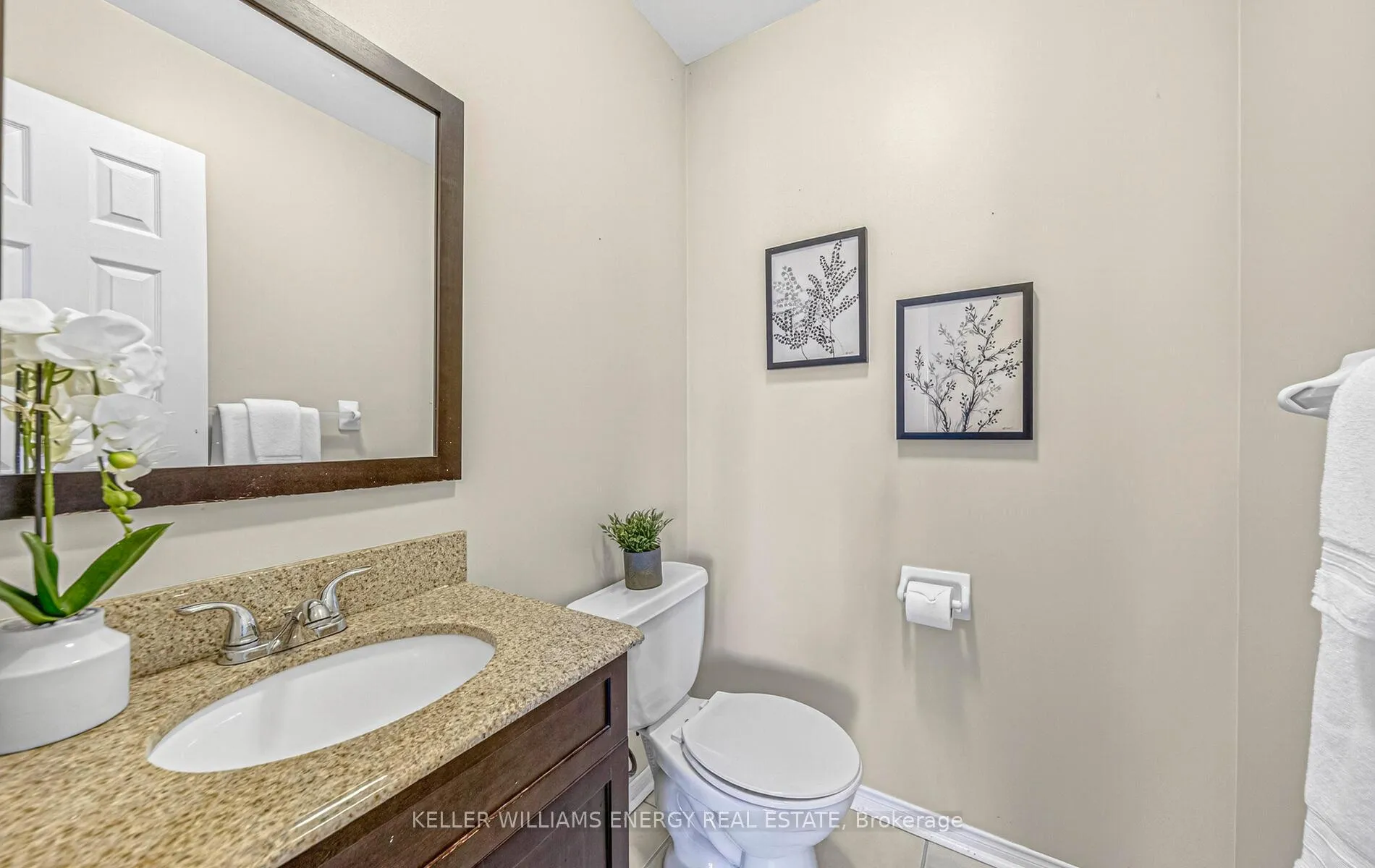 Photo 33 of 66 Booth Crescent, Ajax, Central — HOMEH