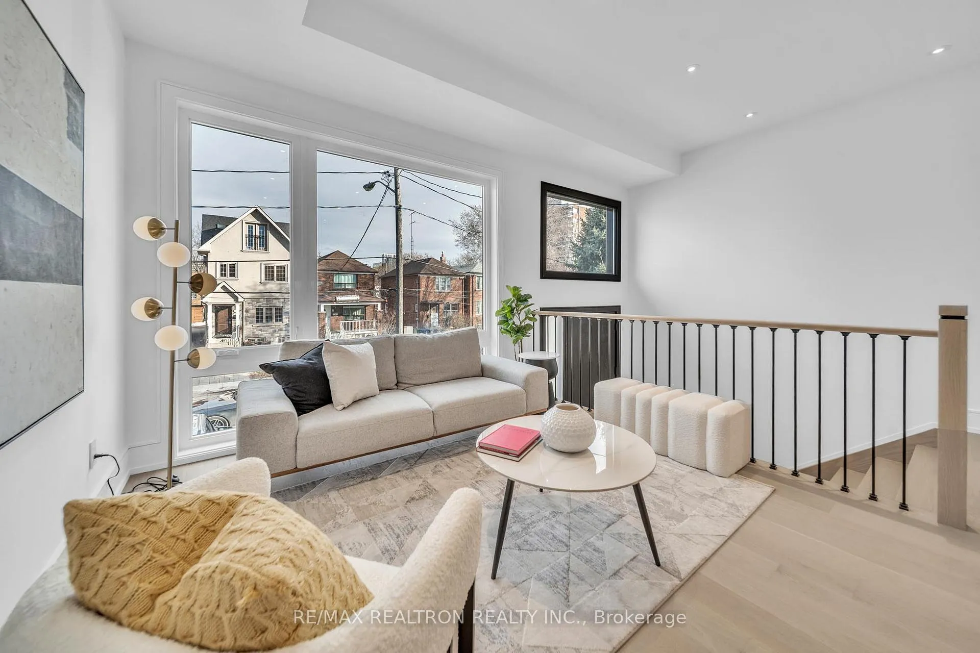 Photo 4 of 17 Lanark Avenue, Toronto, Oakwood Village — HOMEH