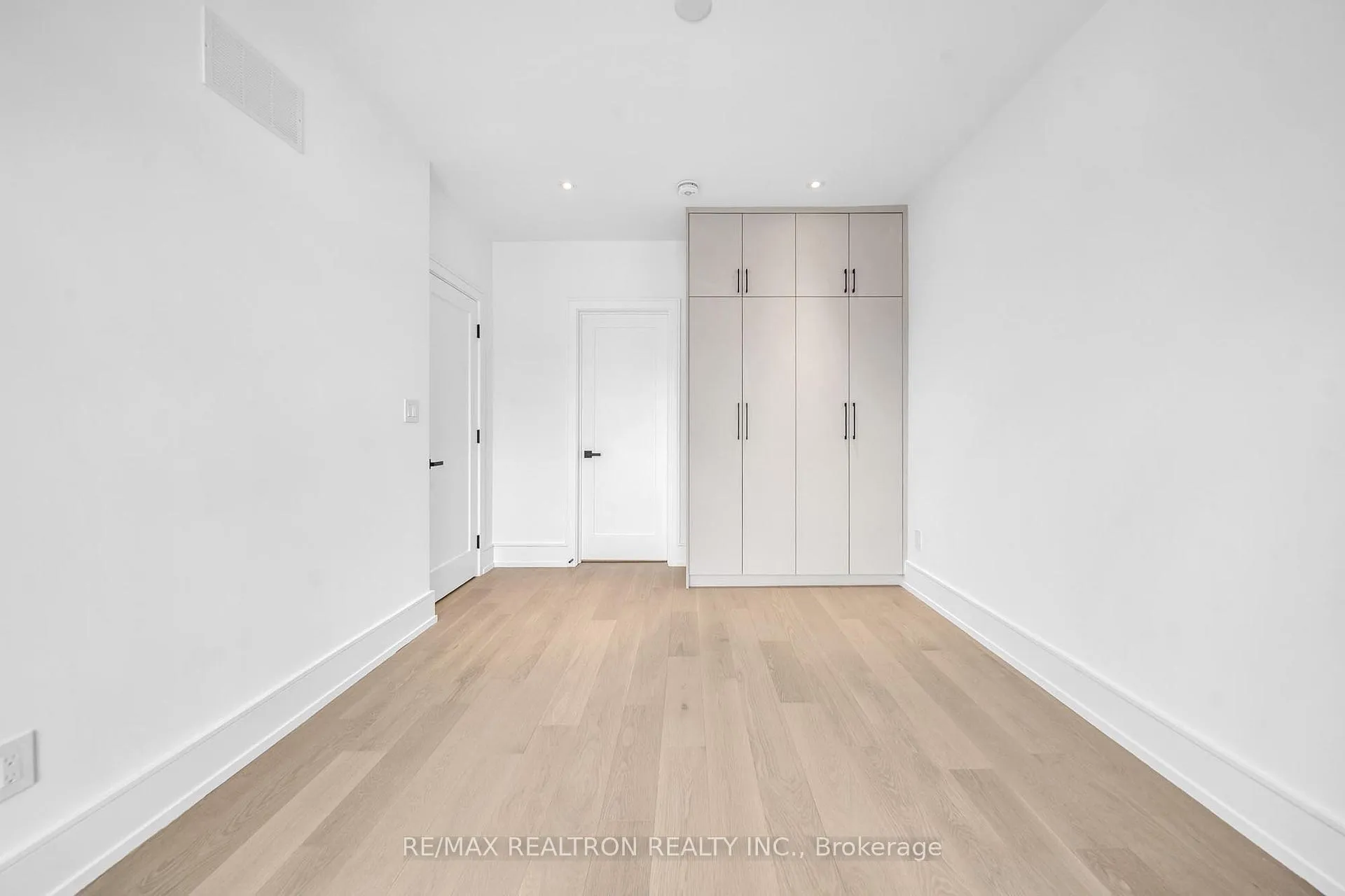 Photo 30 of 17 Lanark Avenue, Toronto, Oakwood Village — HOMEH