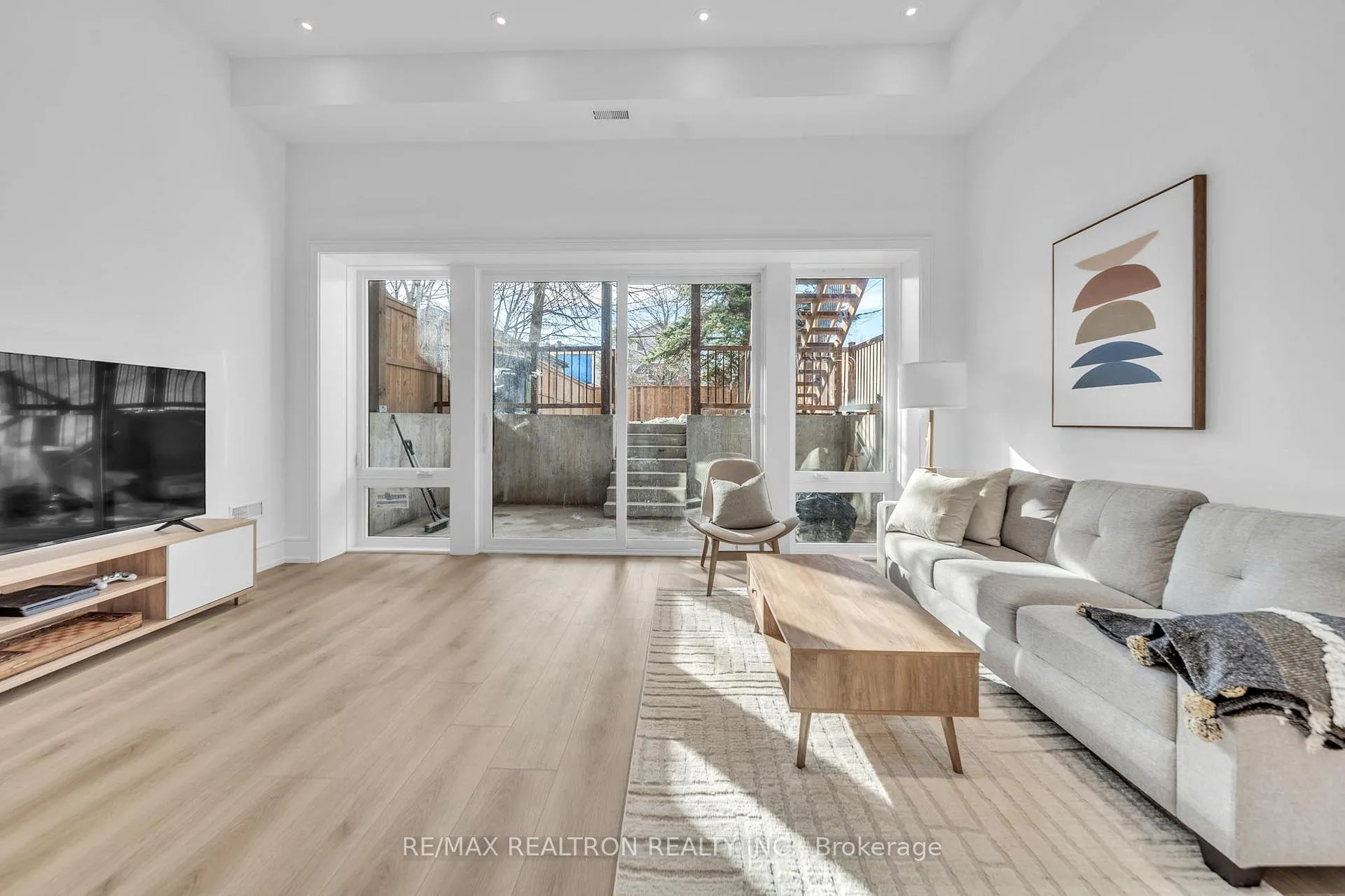 Photo 39 of 17 Lanark Avenue, Toronto, Oakwood Village — HOMEH