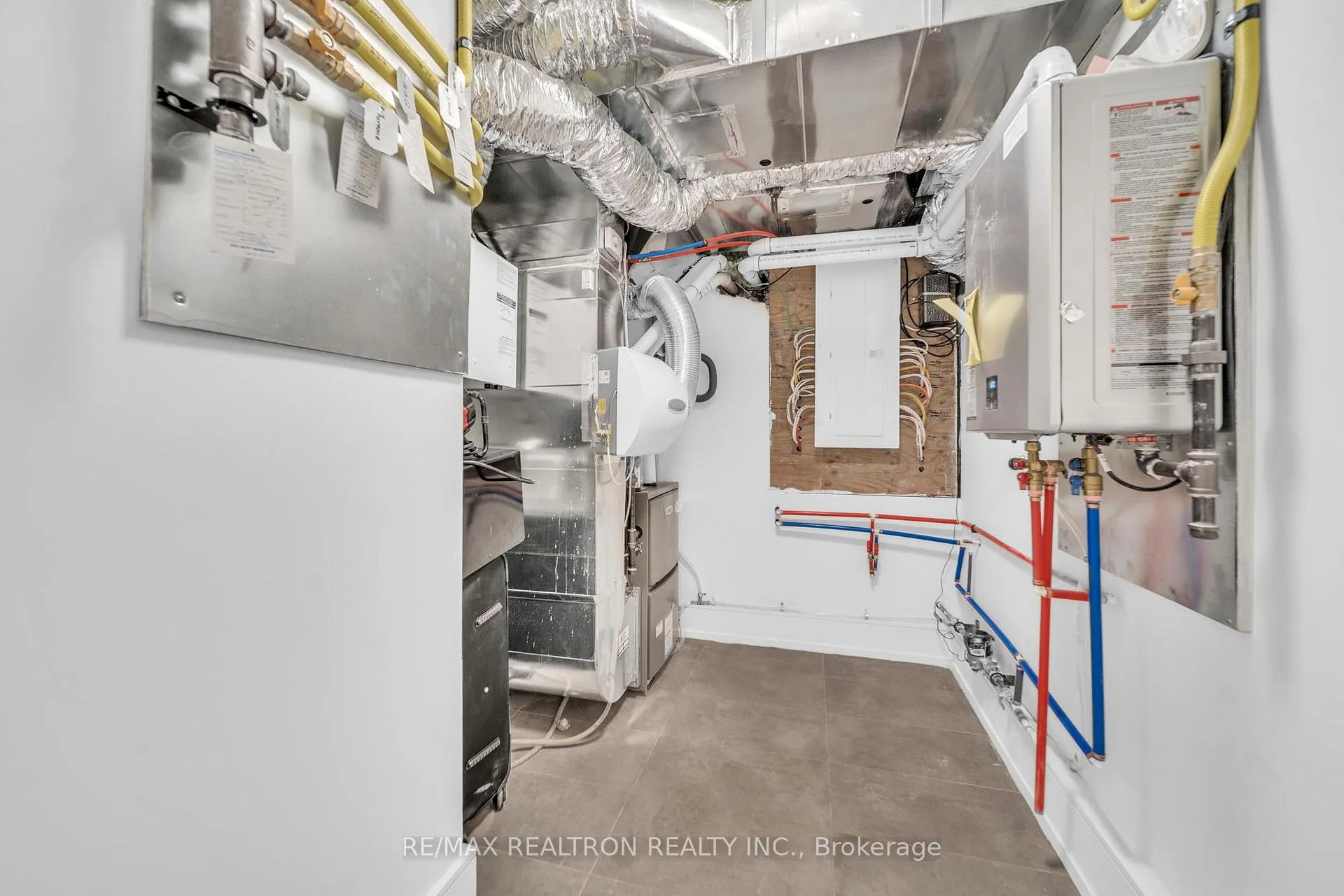 Photo 43 of 17 Lanark Avenue, Toronto, Oakwood Village — HOMEH