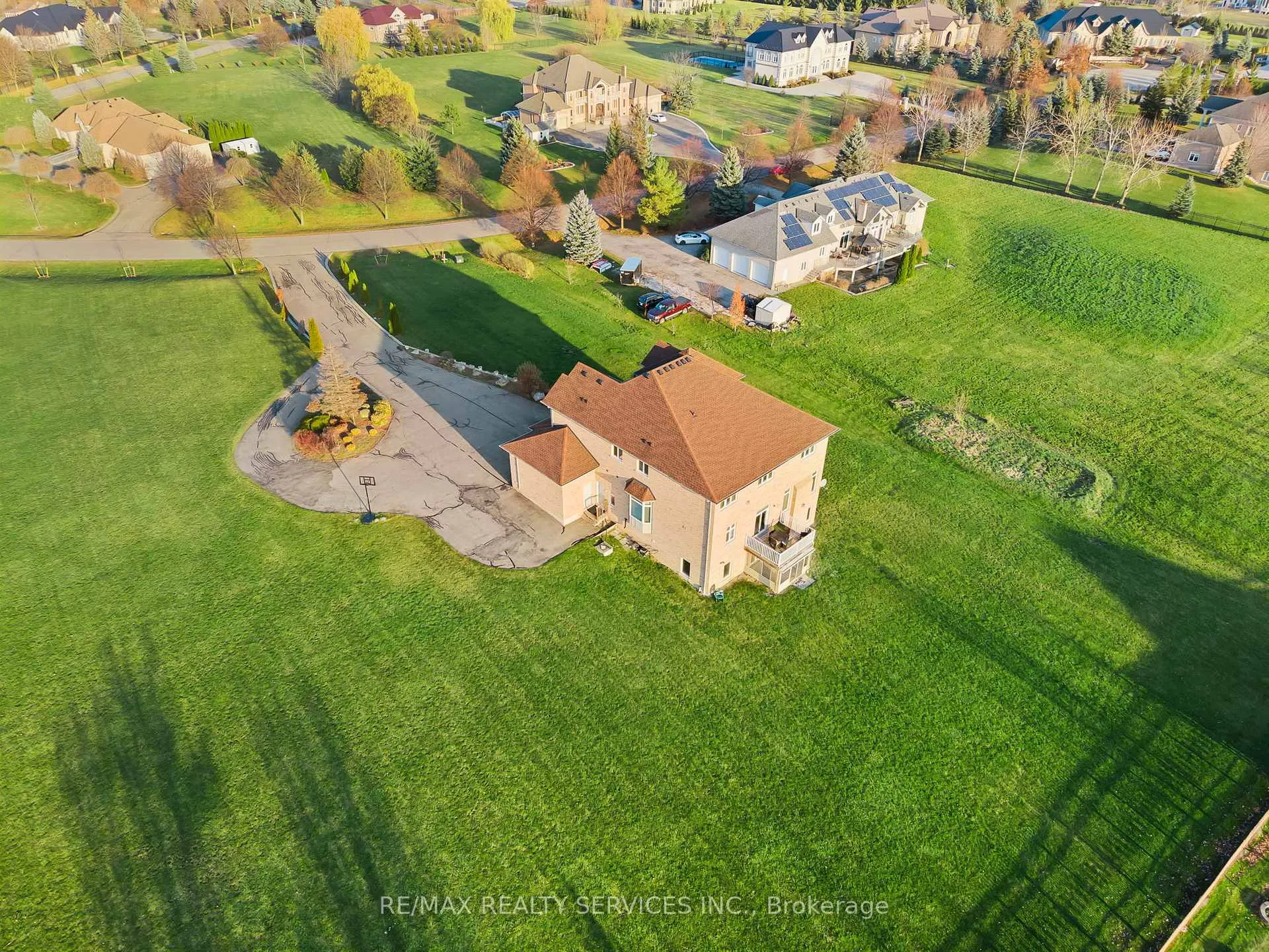 Photo 47 of 5 Farina Drive, Brampton, Toronto Gore Rural Estate — HOMEH