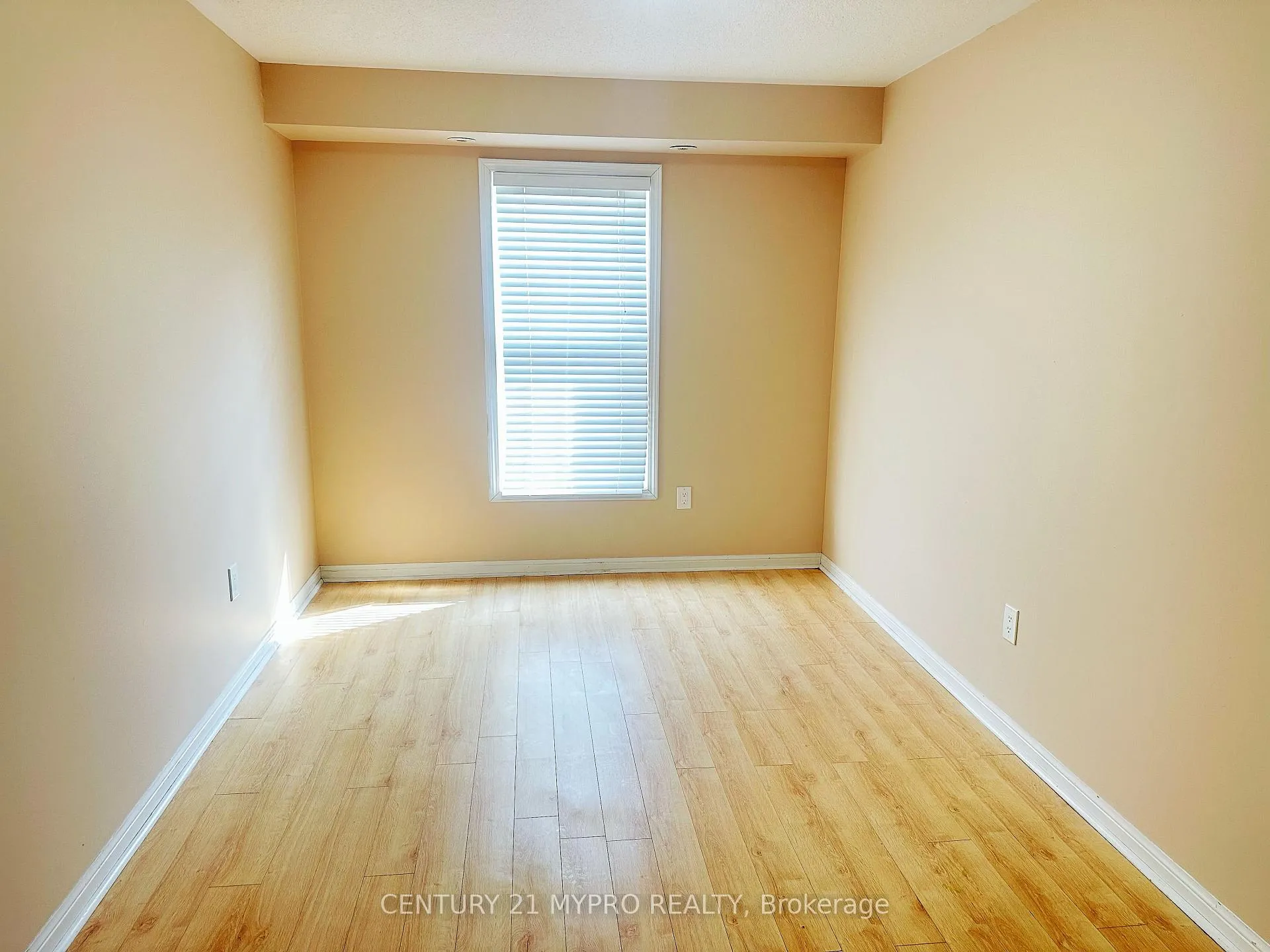 Photo 8 of Unit Upper#1, 2725 Bur Oak Avenue, Markham, Cornell — HOMEH