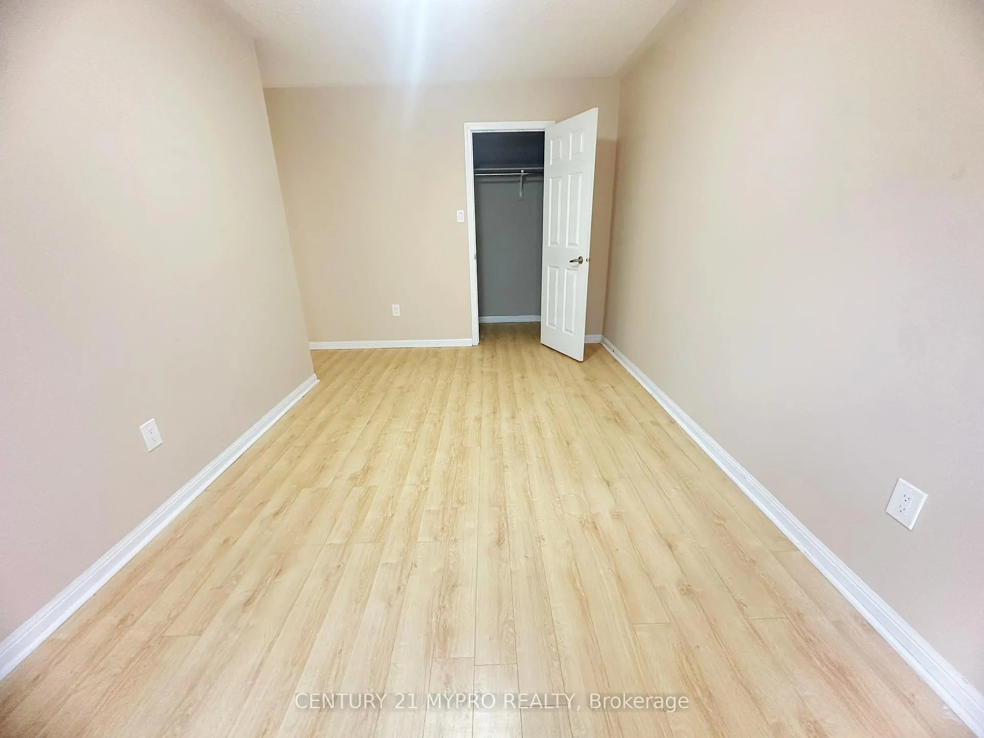 Photo 9 of Unit Upper#1, 2725 Bur Oak Avenue, Markham, Cornell — HOMEH