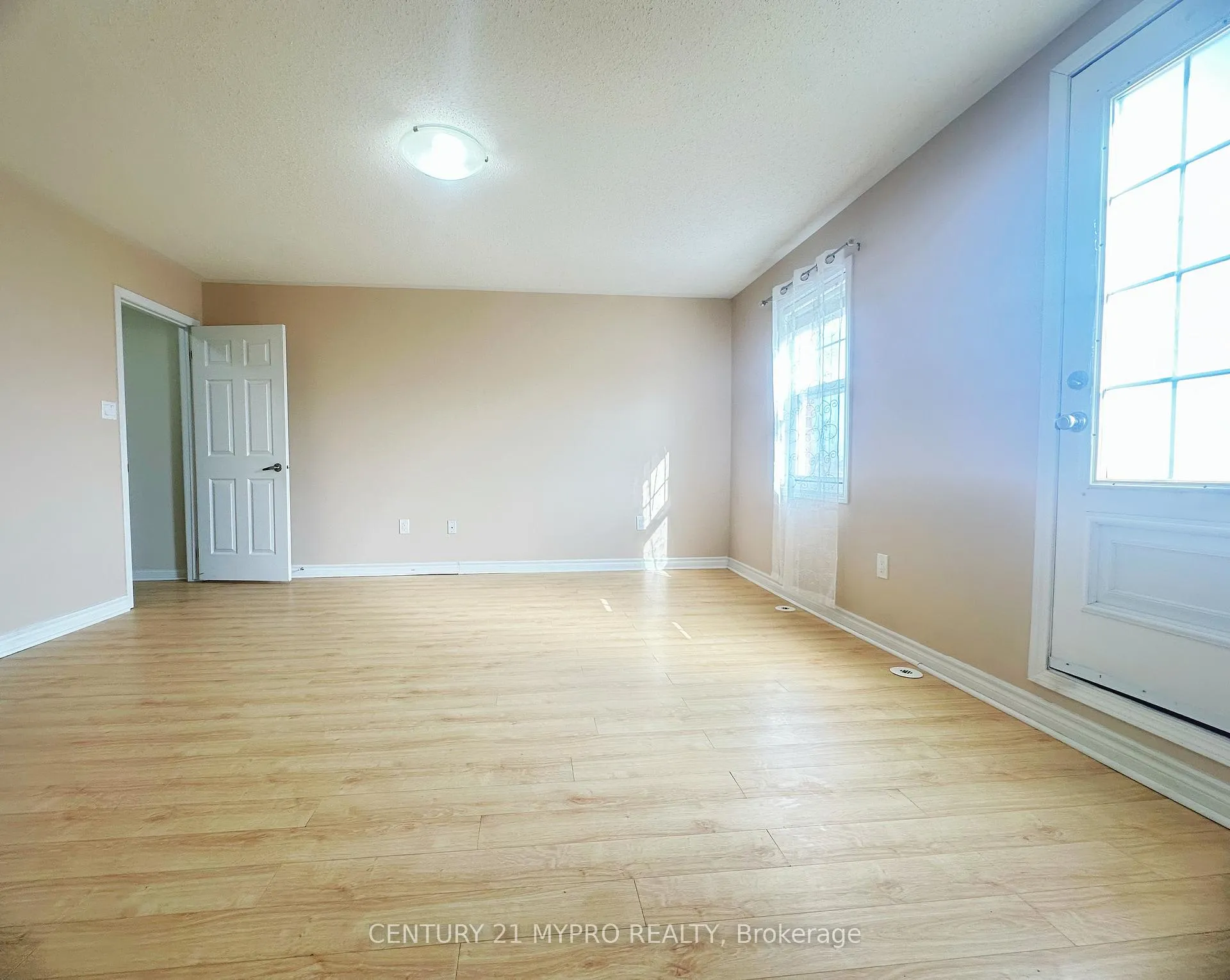 Photo 11 of Unit Upper#1, 2725 Bur Oak Avenue, Markham, Cornell — HOMEH