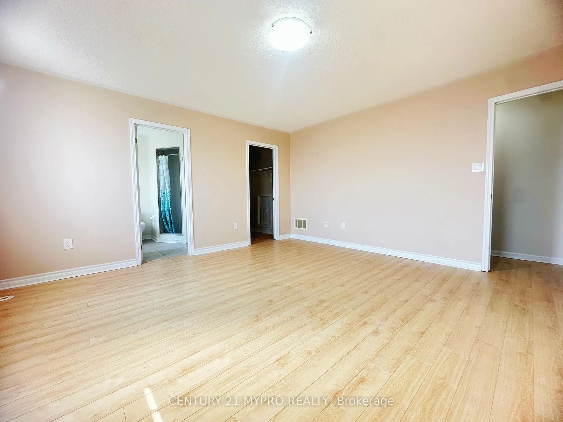 Photo 12 of Unit Upper#1, 2725 Bur Oak Avenue, Markham, Cornell — HOMEH