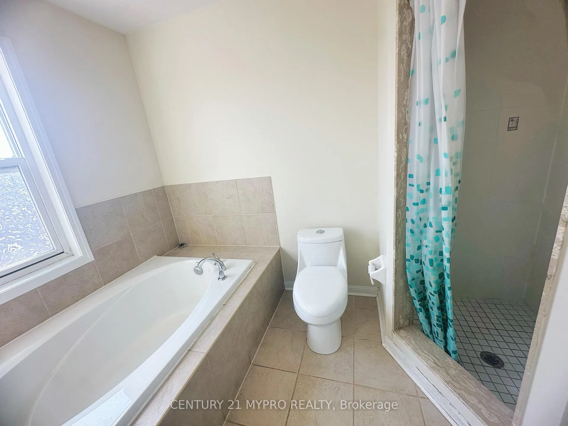 Photo 14 of Unit Upper#1, 2725 Bur Oak Avenue, Markham, Cornell — HOMEH