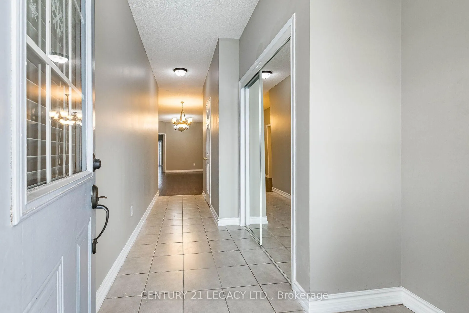 Photo 3 of 21 Kilrea Way, Brampton, Credit Valley — HOMEH