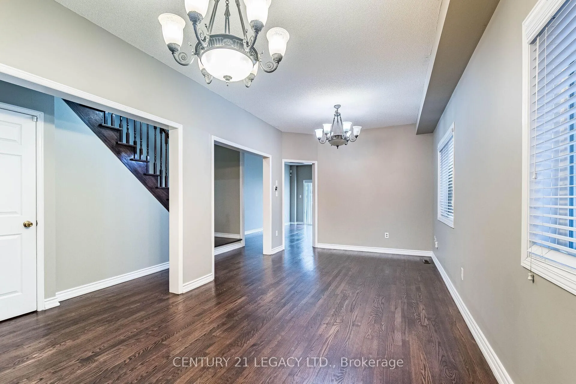 Photo 6 of 21 Kilrea Way, Brampton, Credit Valley — HOMEH