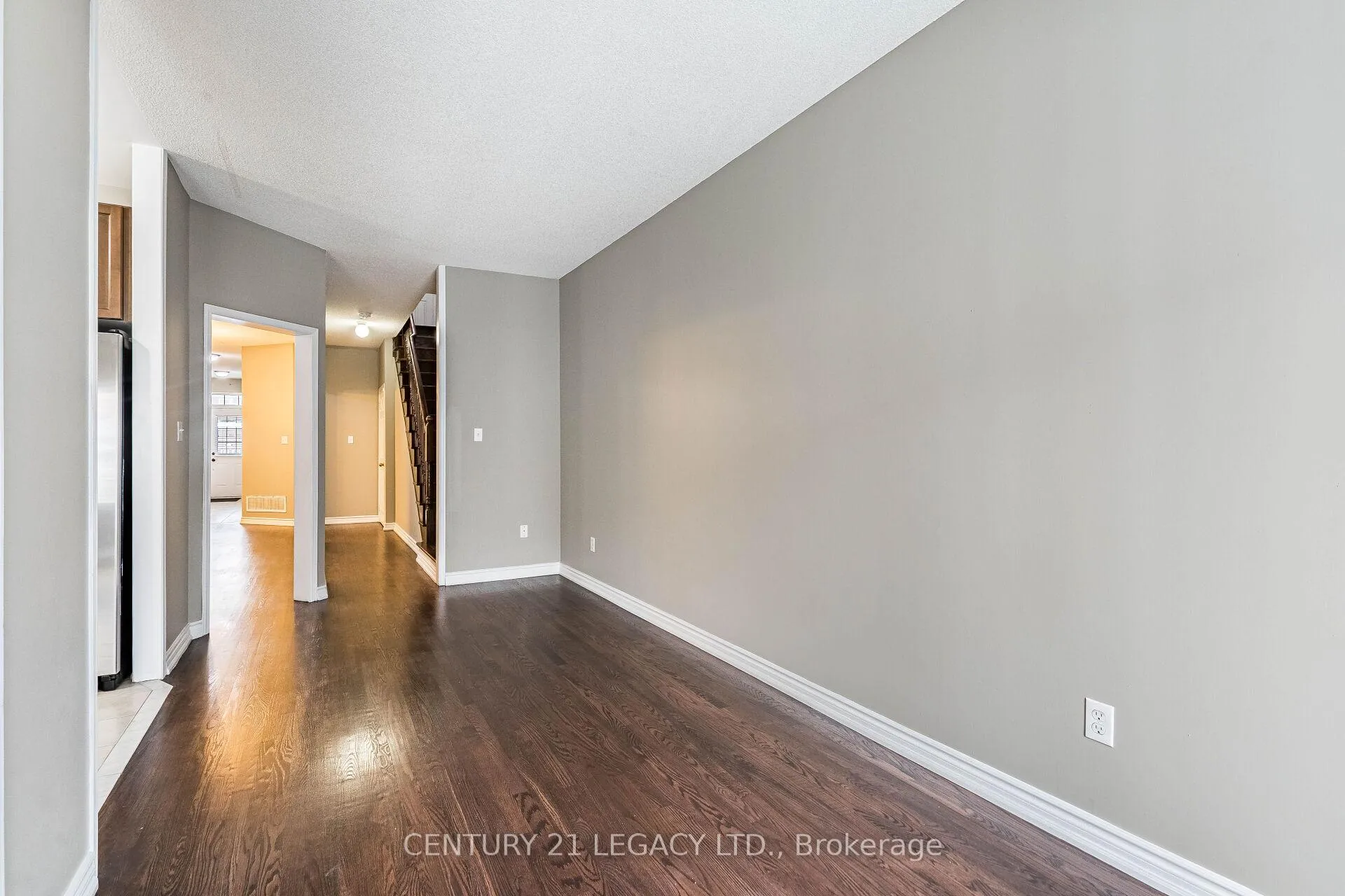 Photo 11 of 21 Kilrea Way, Brampton, Credit Valley — HOMEH
