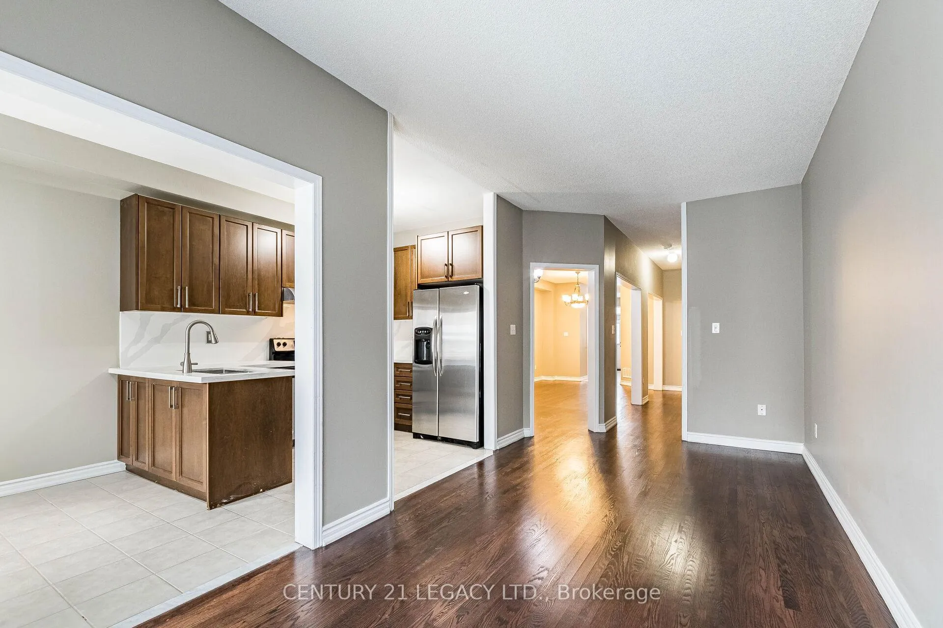 Photo 12 of 21 Kilrea Way, Brampton, Credit Valley — HOMEH