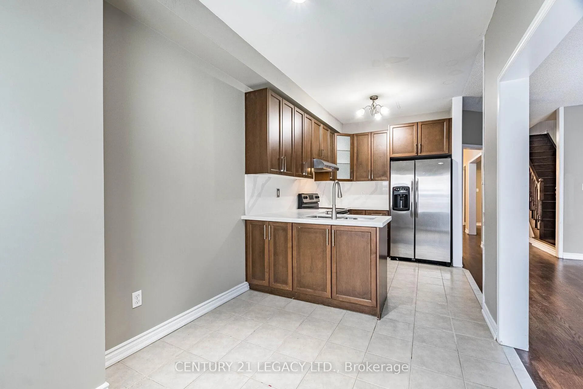 Photo 13 of 21 Kilrea Way, Brampton, Credit Valley — HOMEH