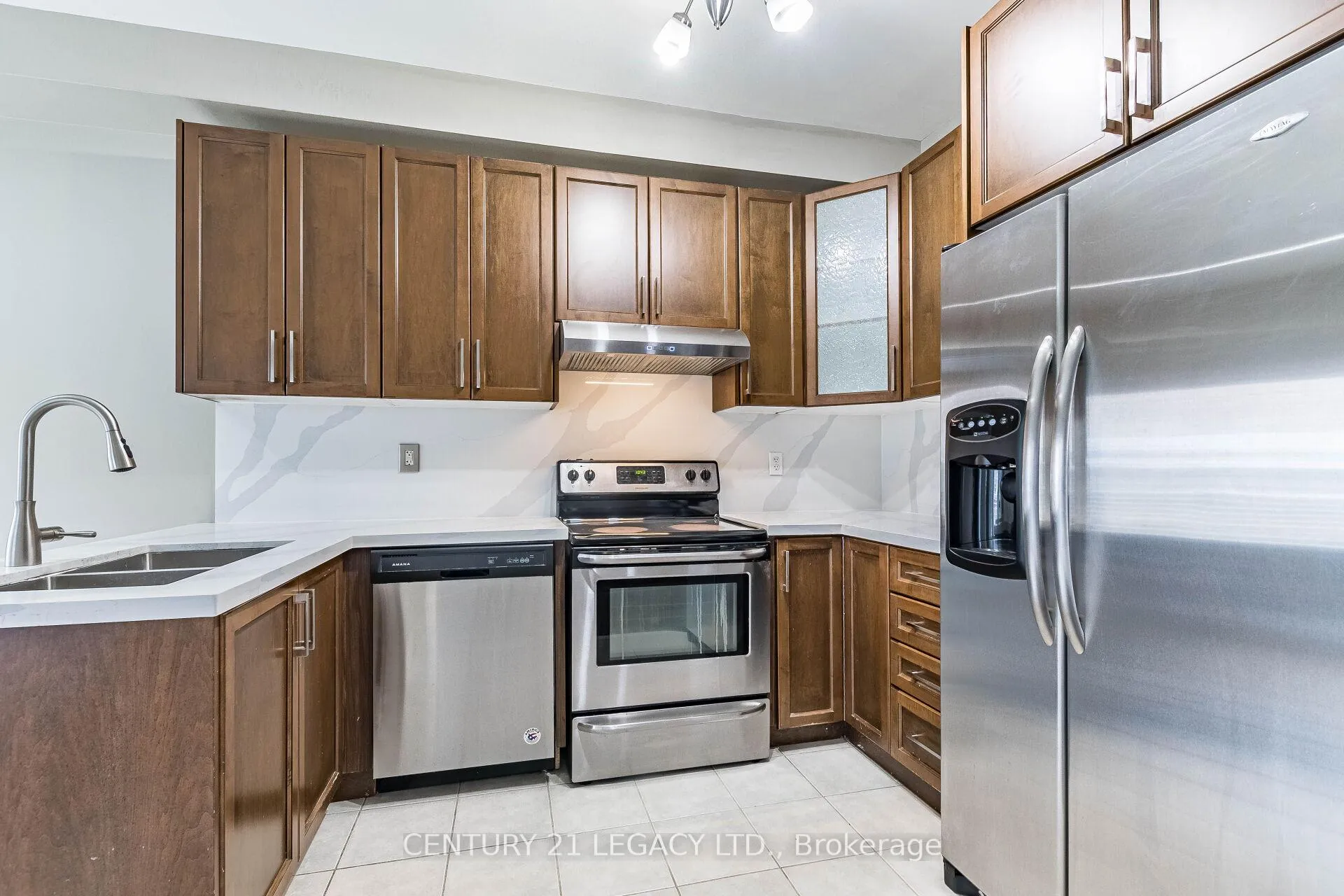 Photo 15 of 21 Kilrea Way, Brampton, Credit Valley — HOMEH