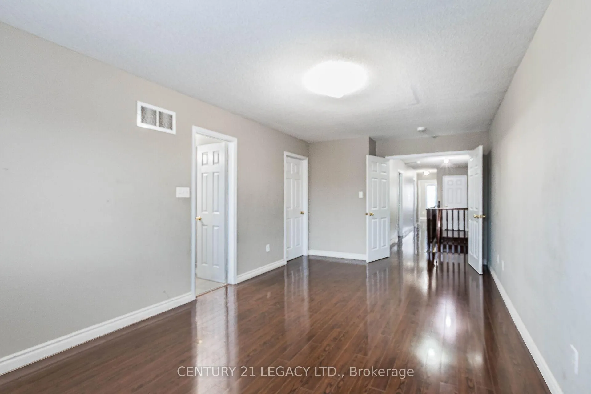 Photo 23 of 21 Kilrea Way, Brampton, Credit Valley — HOMEH