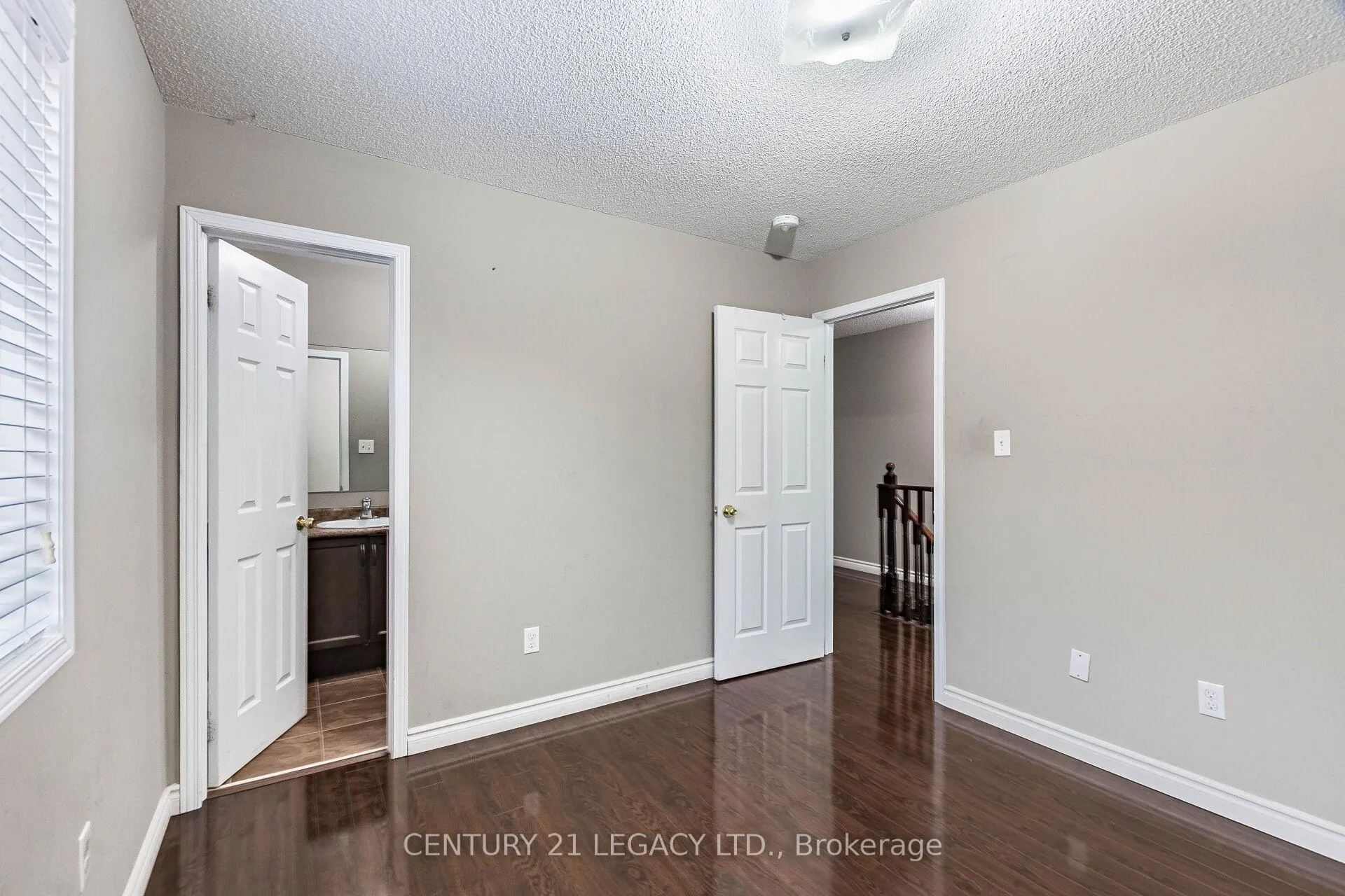 Photo 30 of 21 Kilrea Way, Brampton, Credit Valley — HOMEH