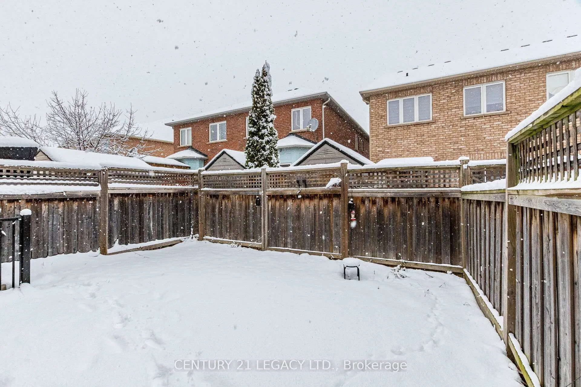Photo 39 of 21 Kilrea Way, Brampton, Credit Valley — HOMEH